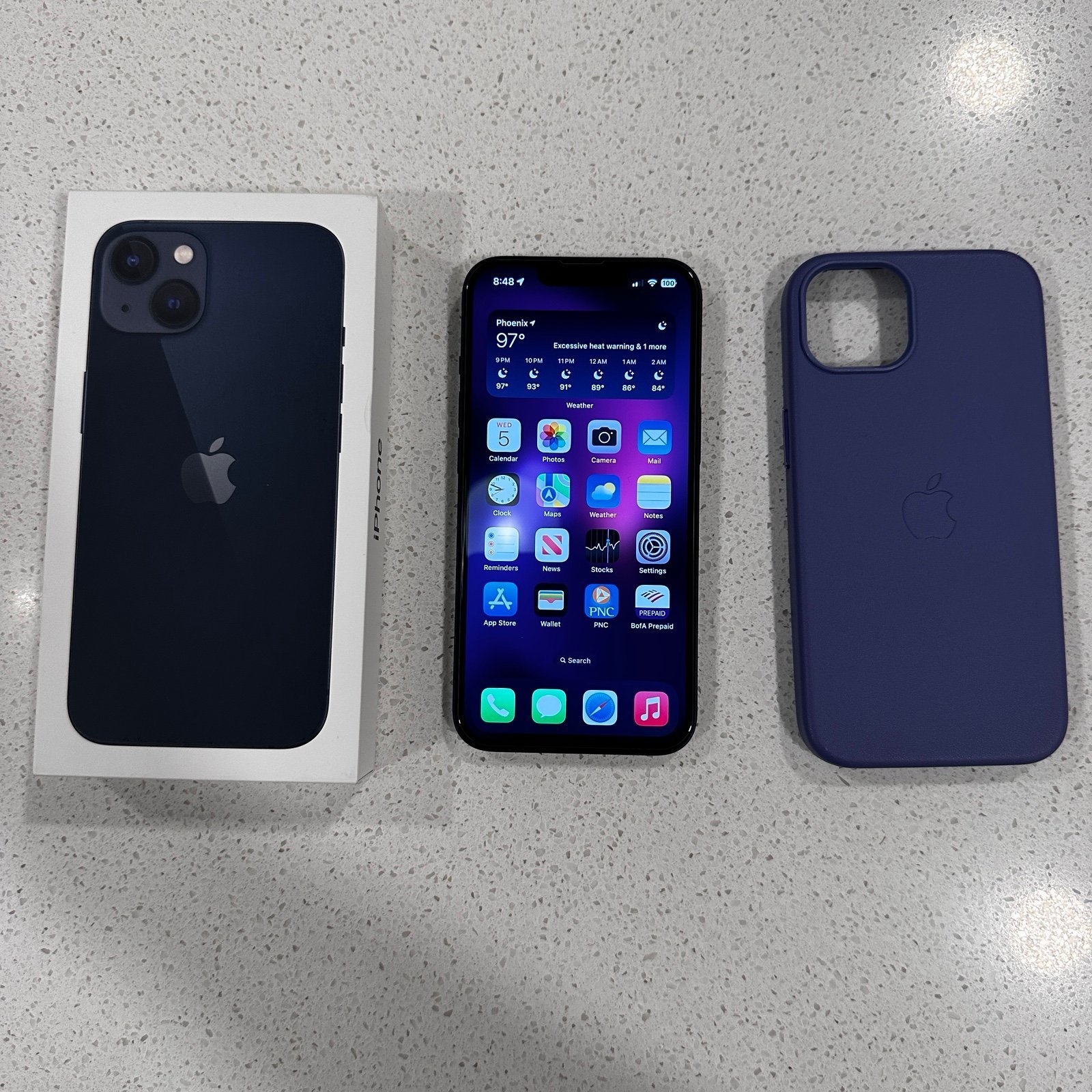 Apple iPhone 13 128 GB Unlocked (Open Box) 8J81