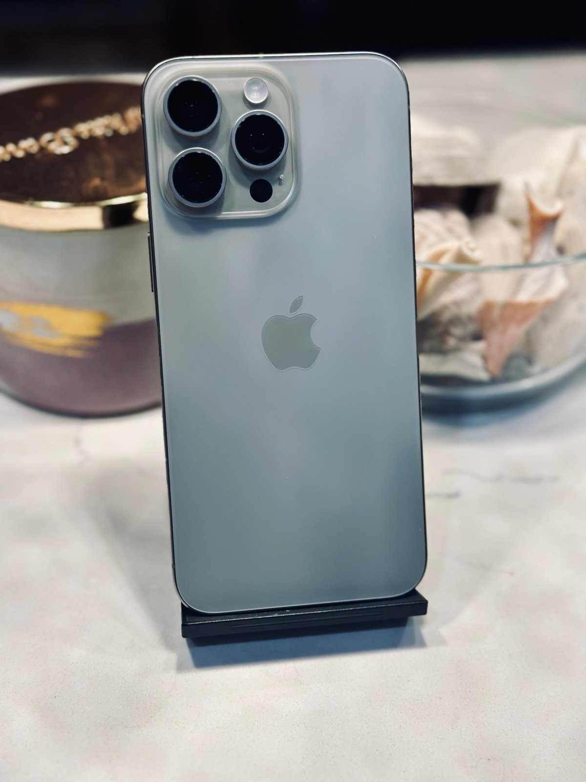 Apple iPhone 15 Pro Max 1TB AT&T/ Cricket Titanium Silver 7Z61