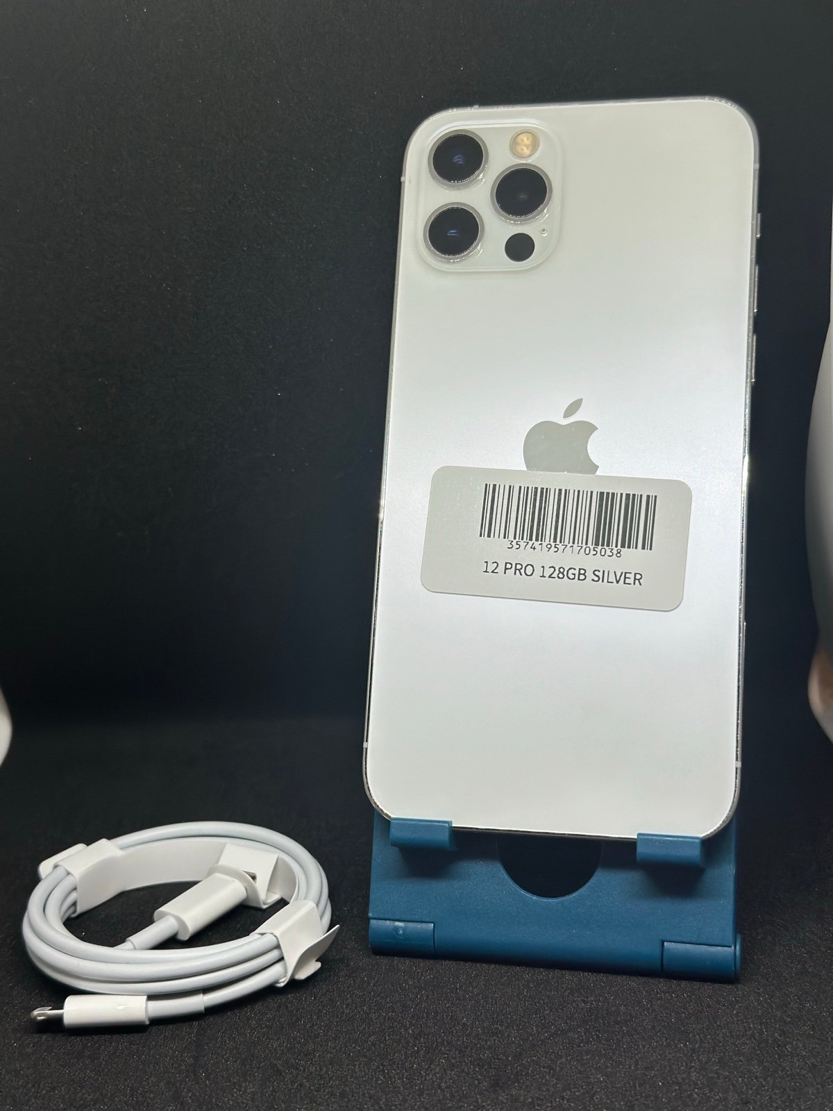 Apple iPhone 12 pro 128 GB in White for Unlocked 3F17