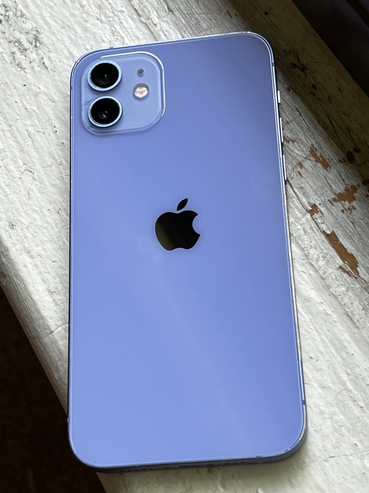 Apple iPhone 12 64GB in Purple Unlocked 6V89