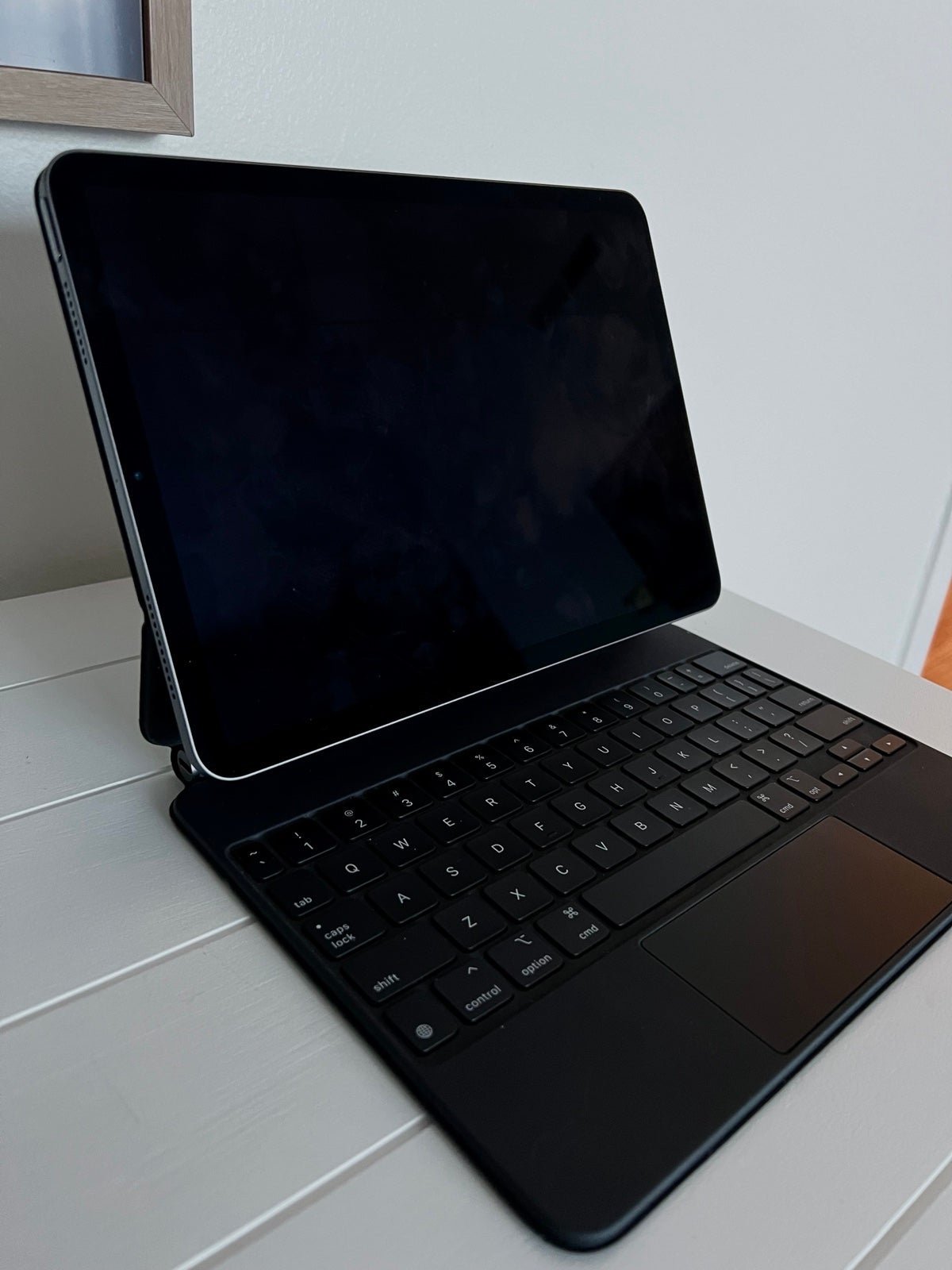 Apple Ipad Air 4th Generation + Magic Keyboard 6F25