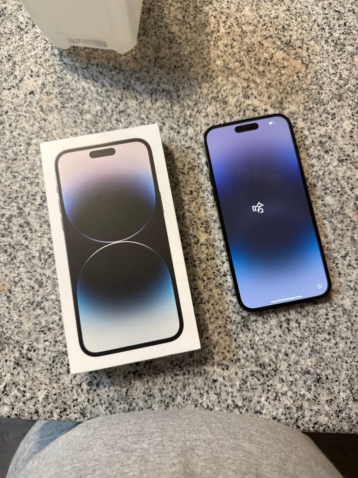 iphone 14 pro max phone 256 GB unlocked 9V52