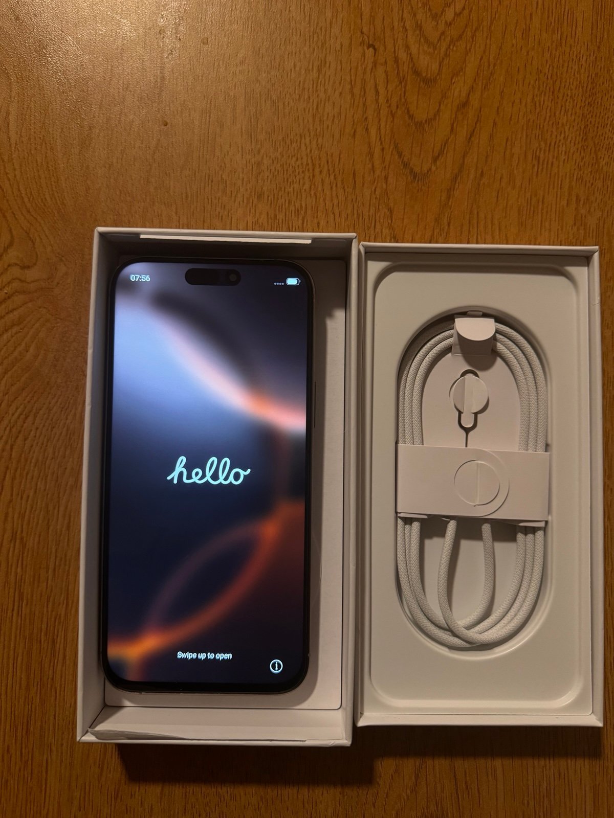 Apple iPhone 16 2J62