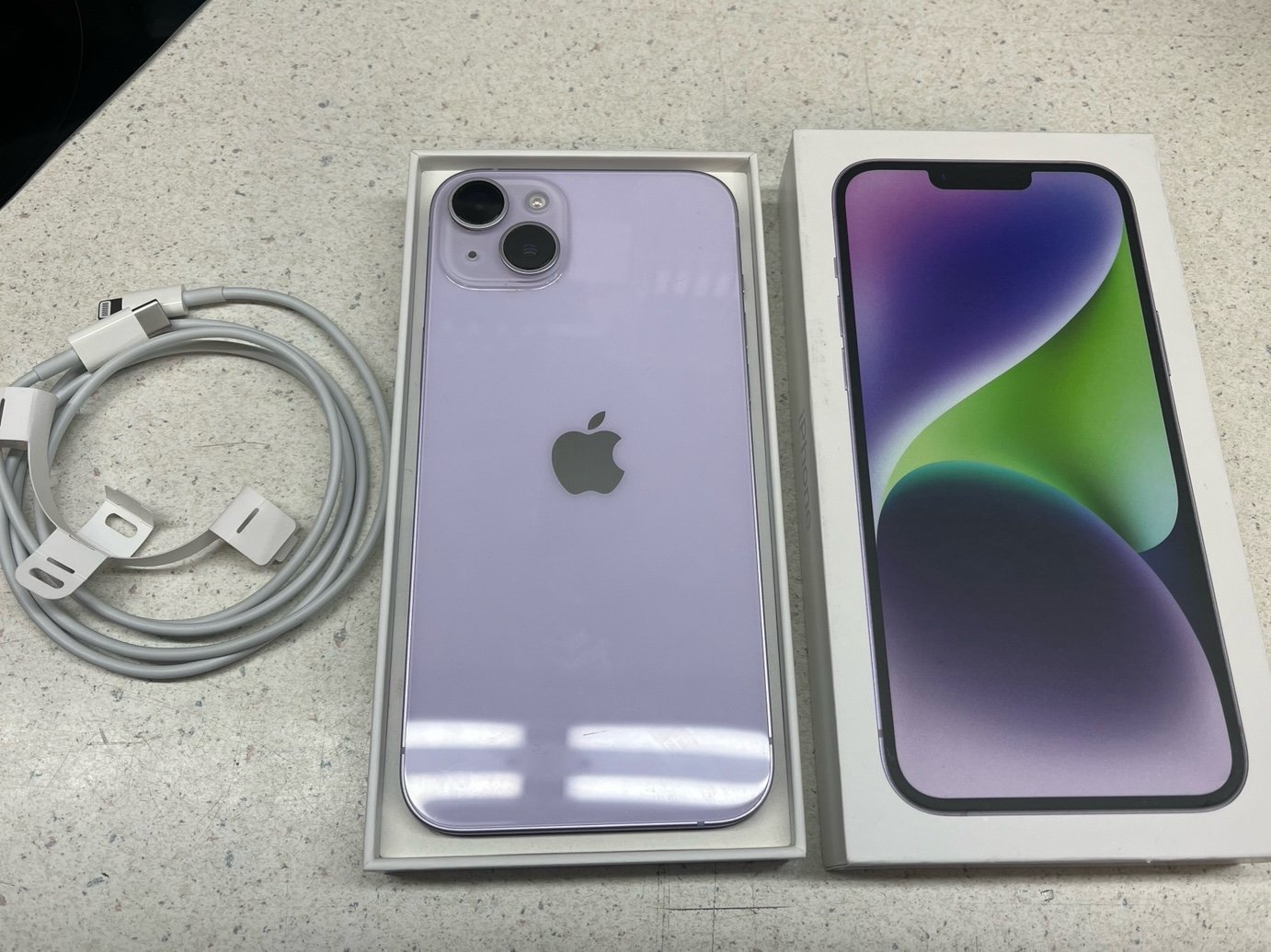 Apple iPhone 14 Plus 128 GB in Purple for T-Mobile 8D53