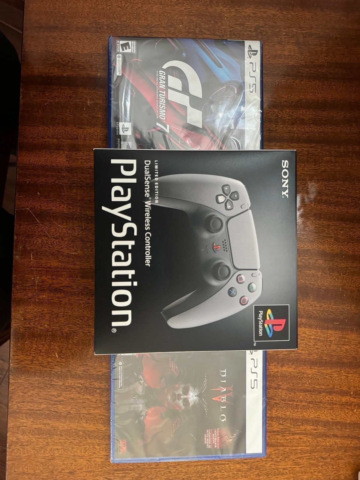 PlayStation 5 gaming bundle 1P72