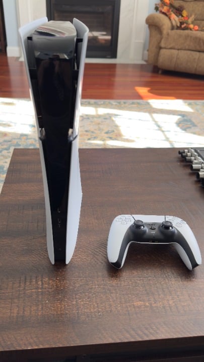 SONY PlayStation 5 Digital Edition Console ( Model CFI-1015B ) 9Z67