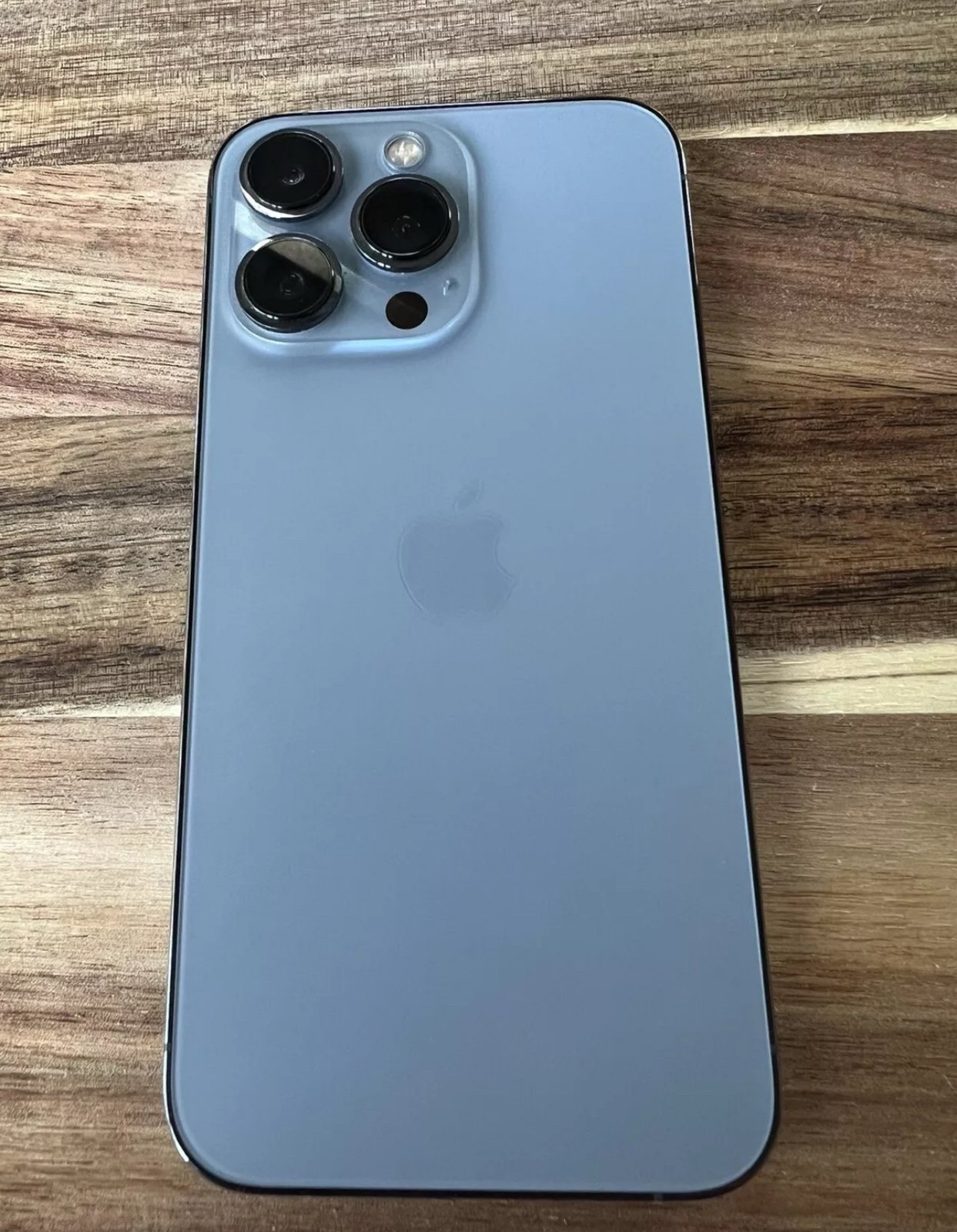 Apple iPhone 13 Pro 256 GB in Sierra Blue unlocked 8V58