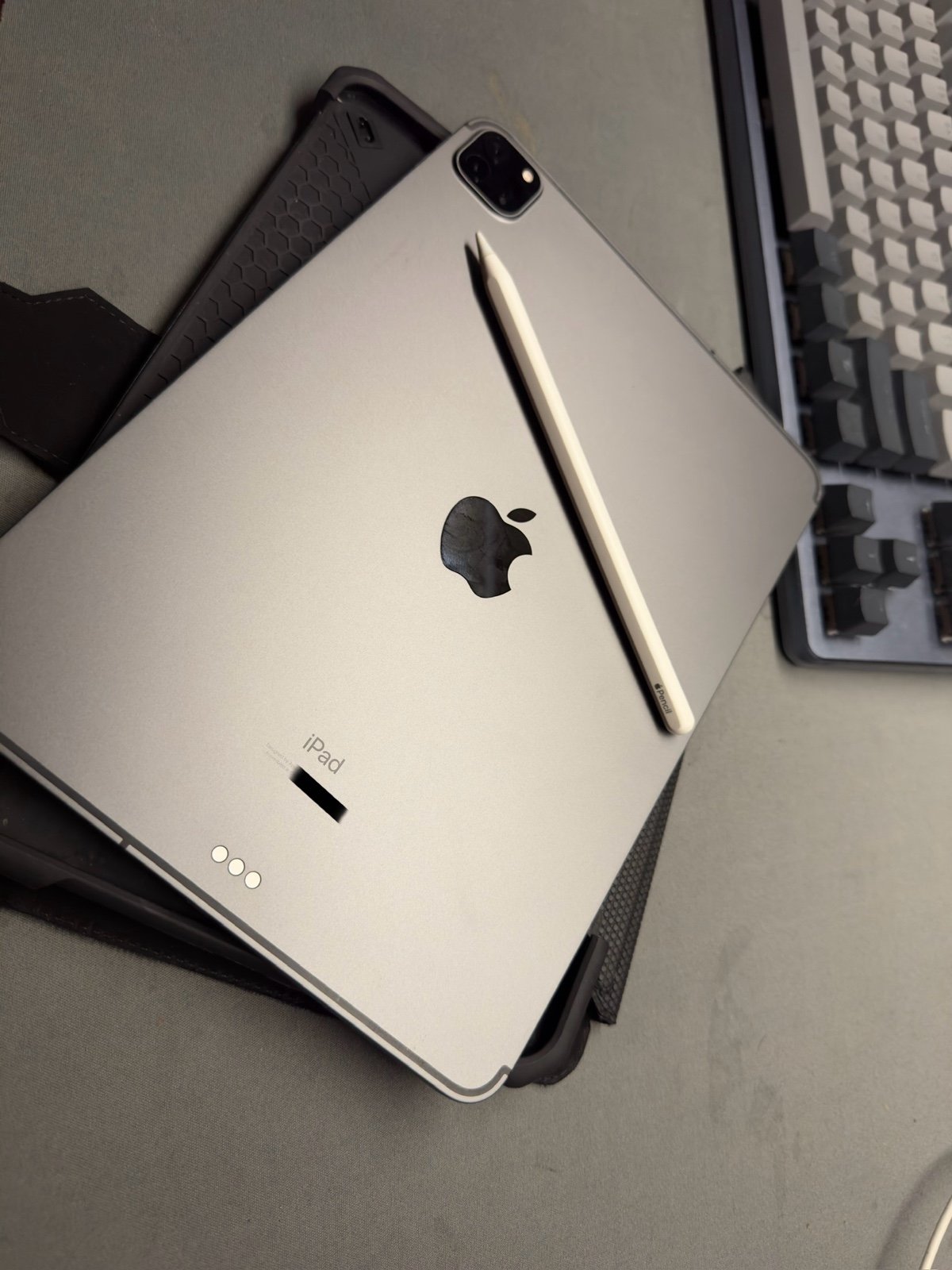 ipad pro 11 inch 2nd generation 3S72