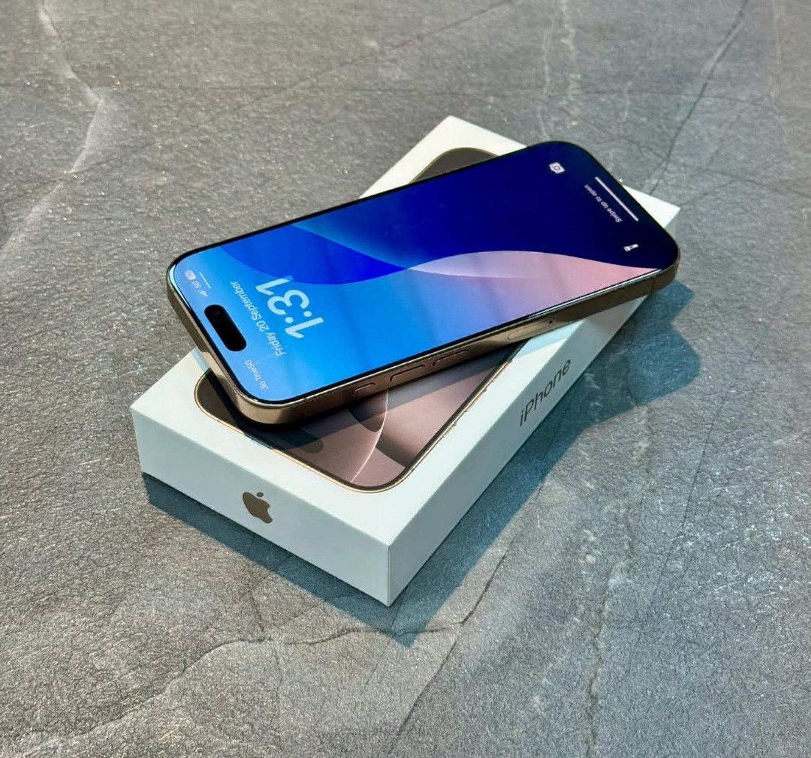 iPhone 16 pro max 6V61