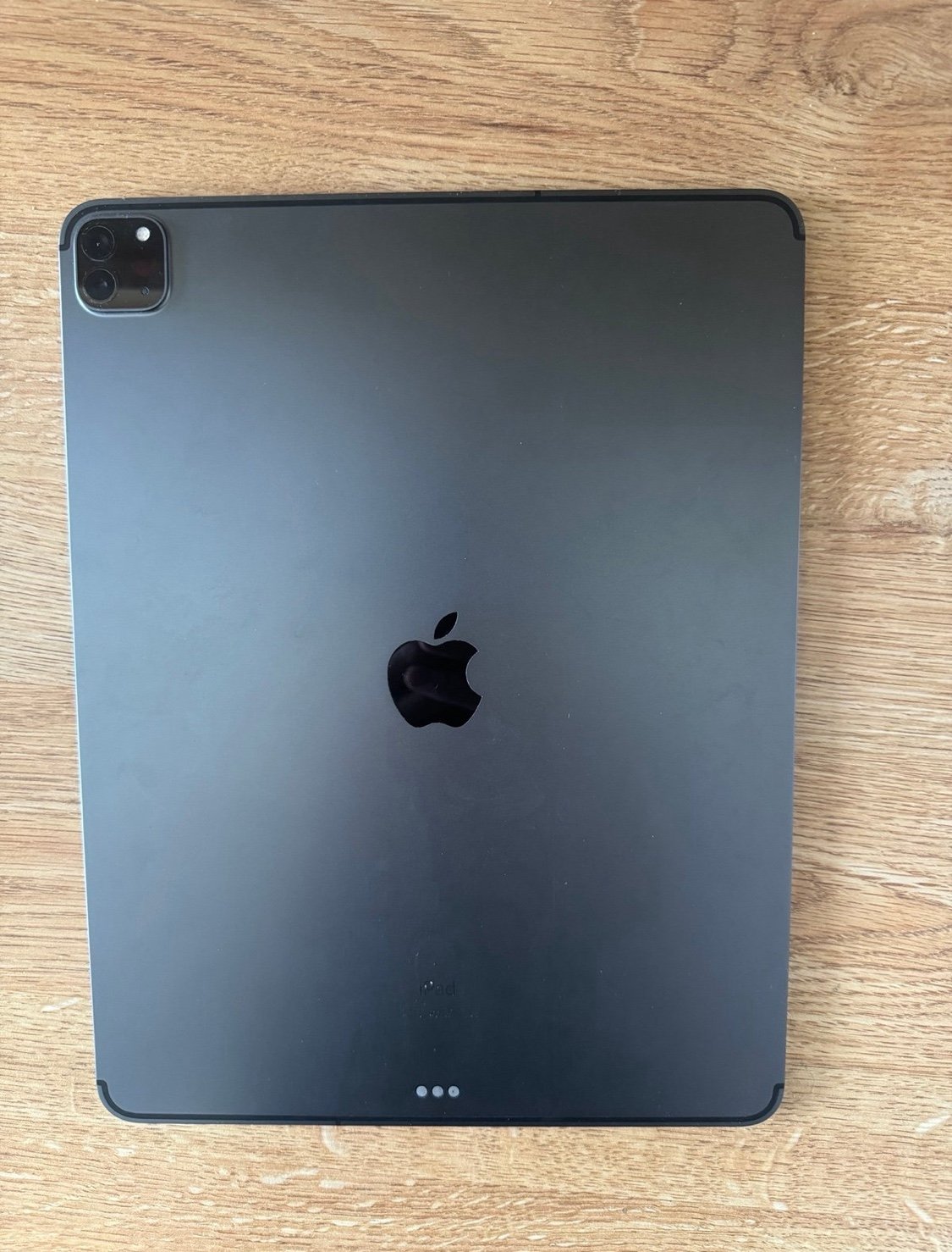 Apple iPad Pro 4th Generation 2E33