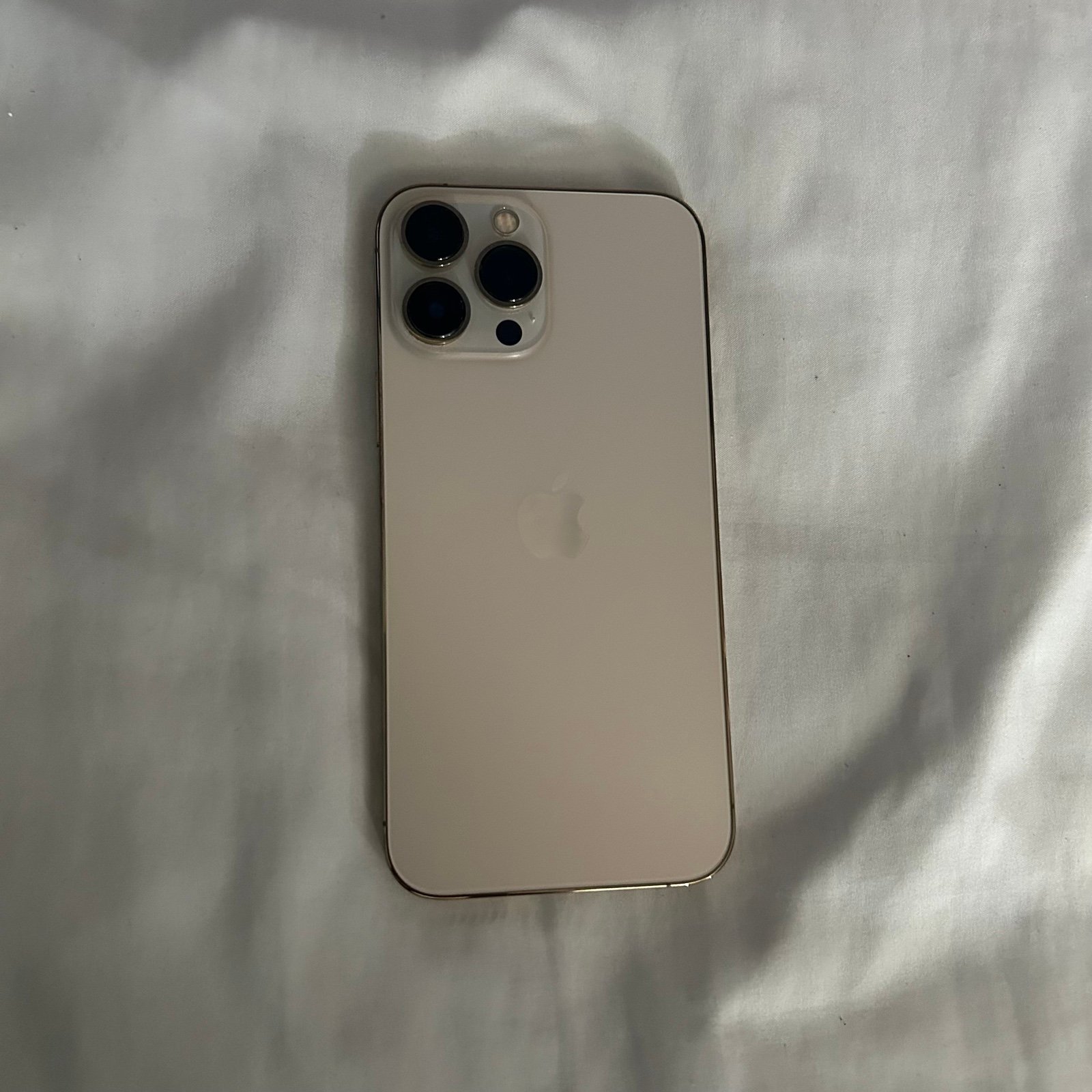 APPLE IPHONE 13 PRO MAX 128 GB IN GOLD 5T26