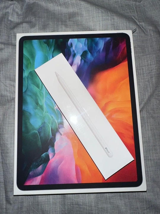 New Sealed Box Apple iPad Pro 12.9” 256gb Wifi Space Gray 1T78