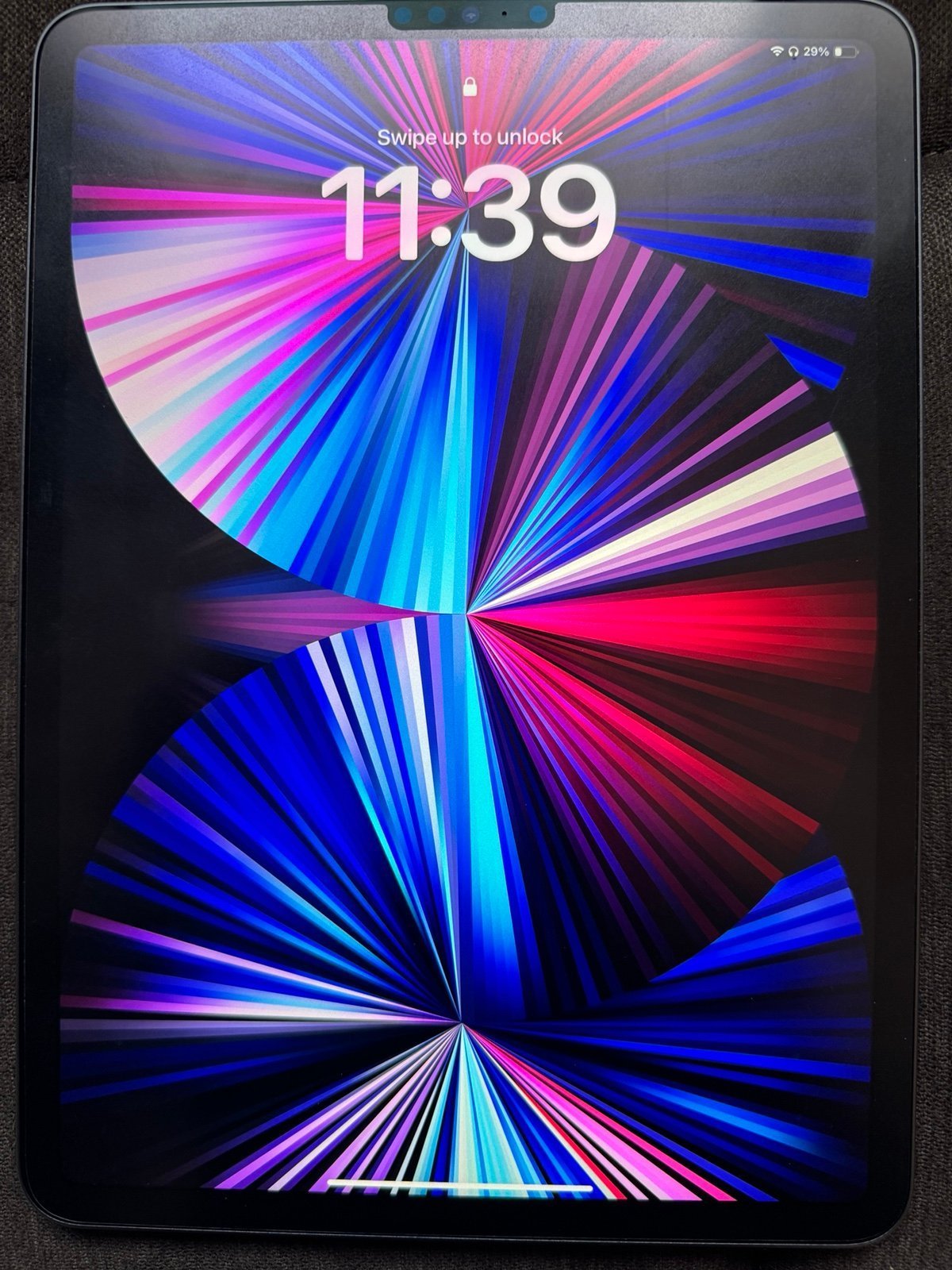 256 gb Space Gray iPad Pro 11 inch WiFi 6S95