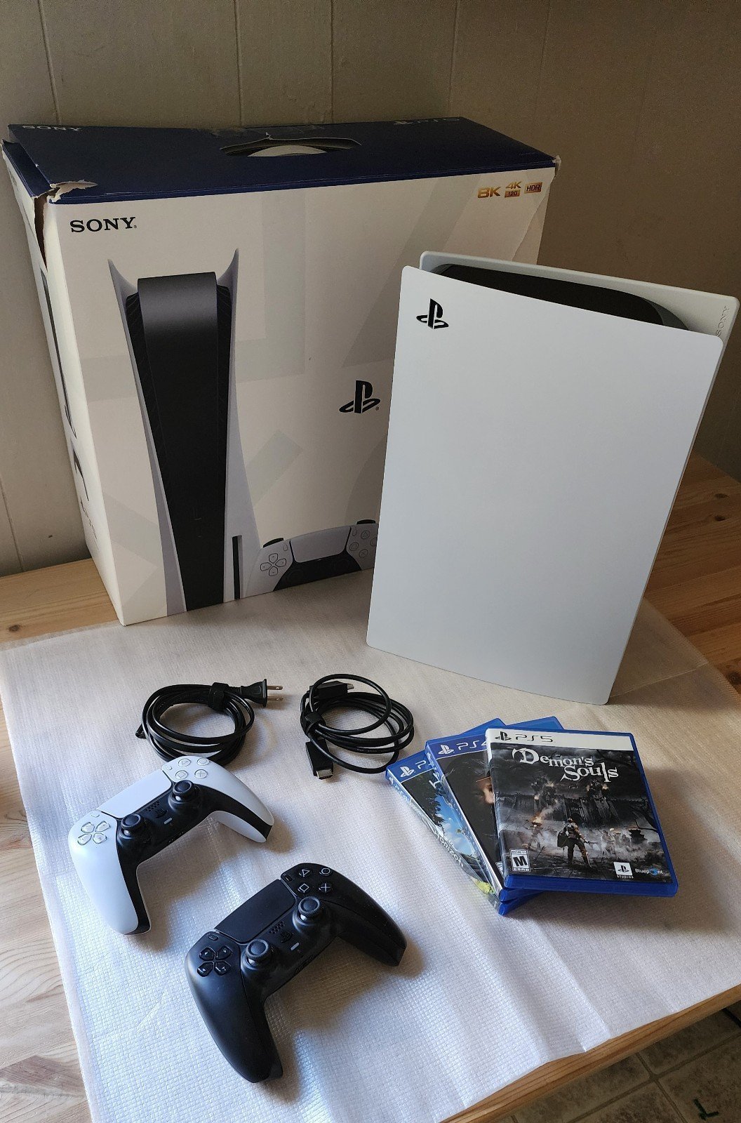 PlayStation 5 disc console 7D58