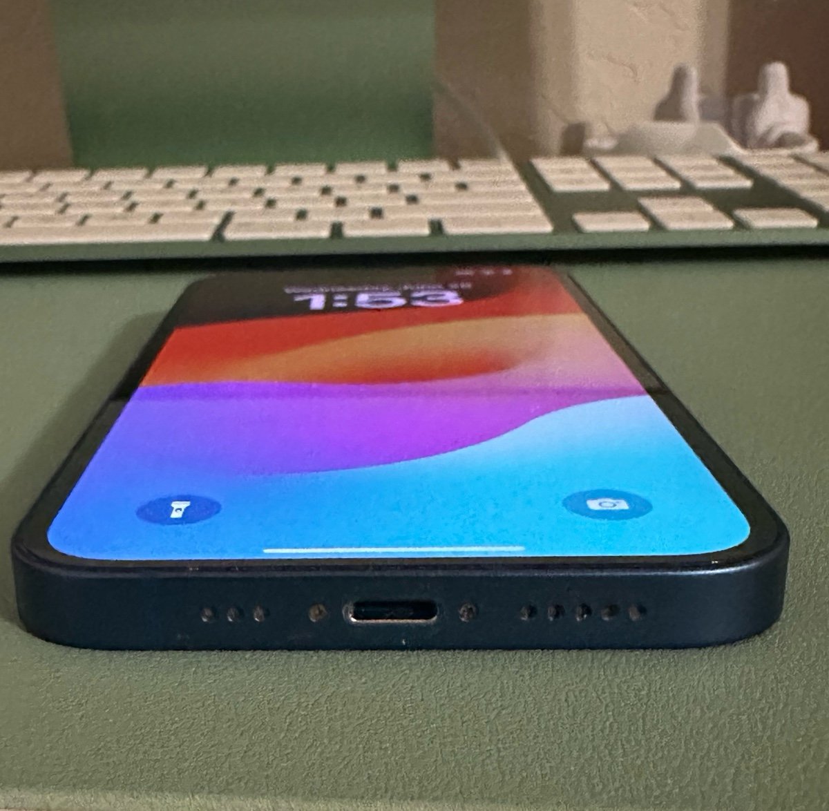 Apple IPhone 13 • 256 gb 9E31