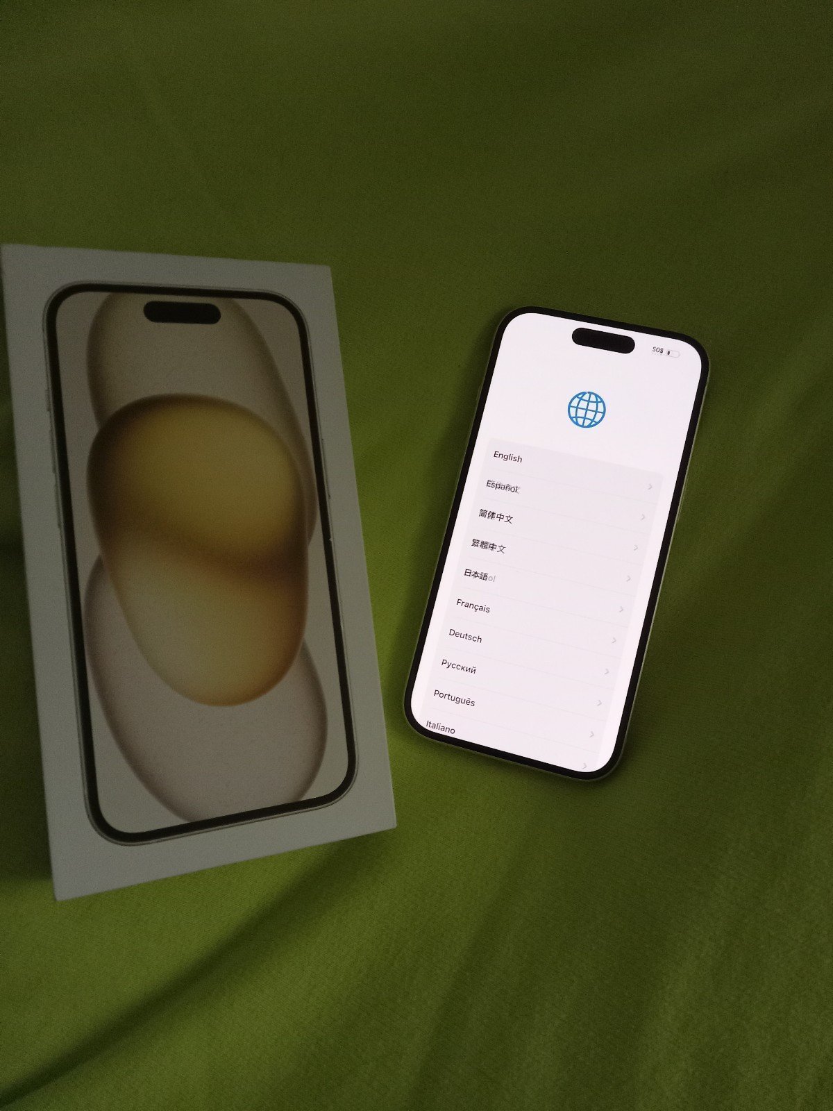 iPhone 15 unlocked 1J81