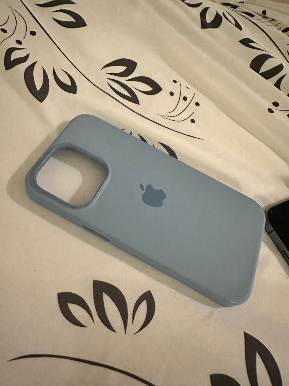 Apple iPhone 13 Pro 1 TB in Sierra Blue for Unlocked 9U32