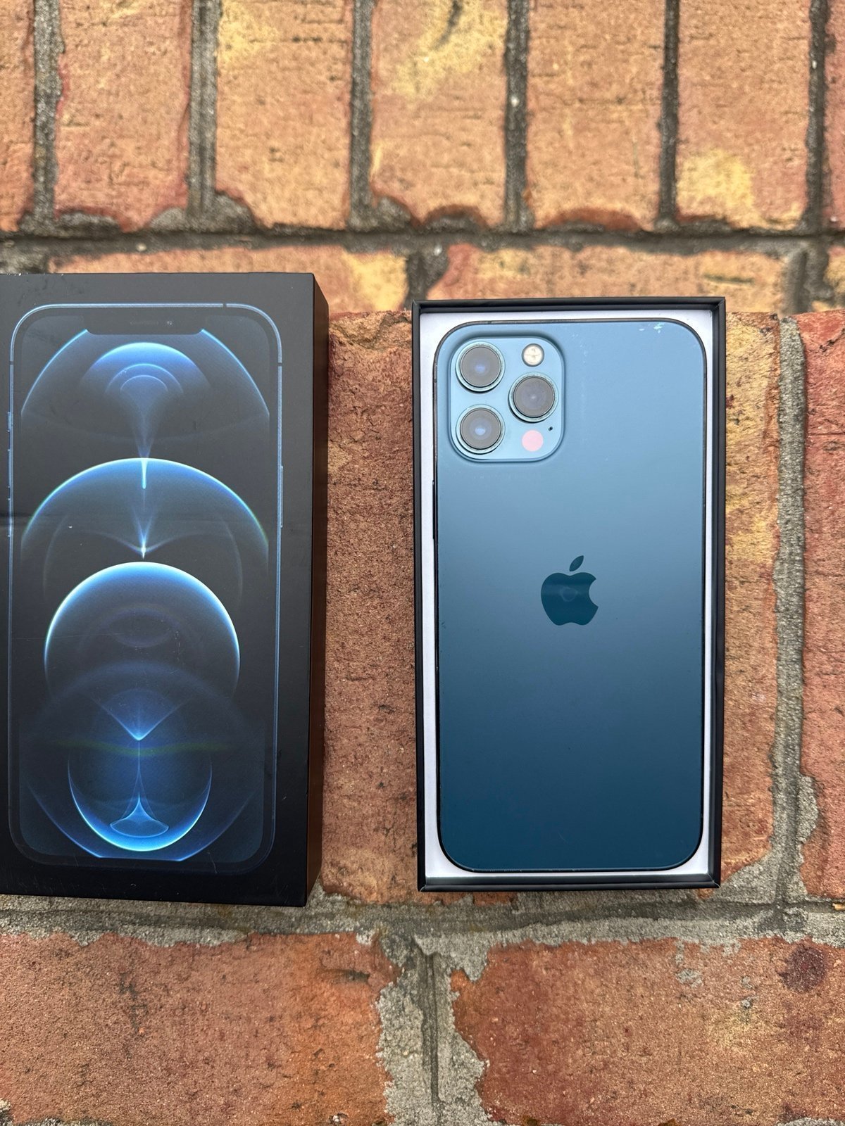 iphone 12 pro max phone unlocked 9N62