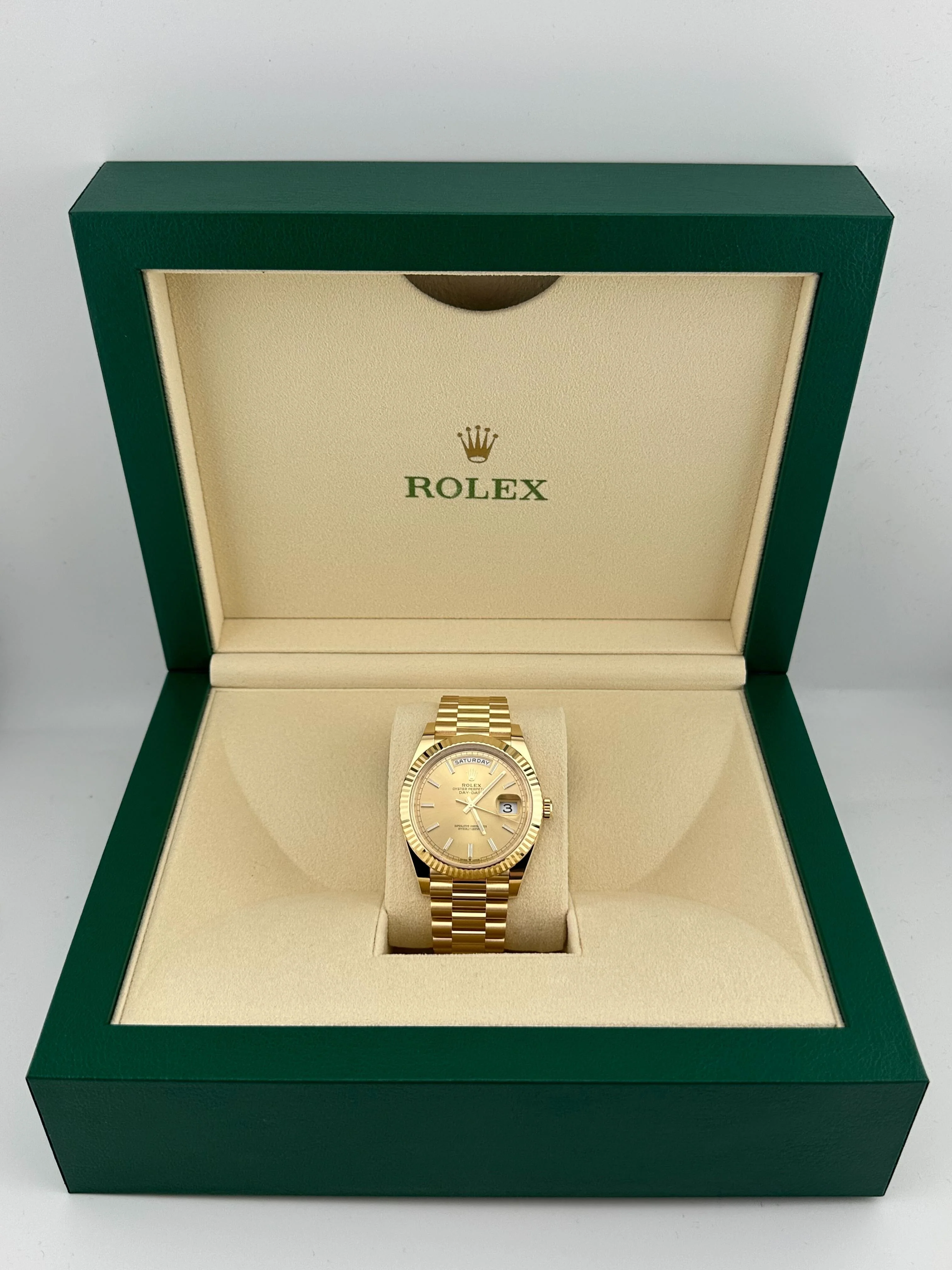 Rolex Day-Date 40 228238 Yellow Gold Champagne Dial