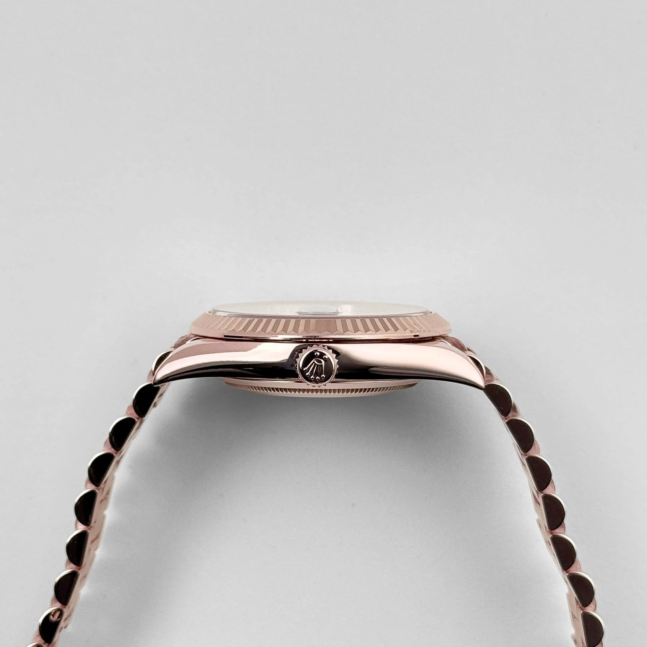 Rolex Day-Date 40 228235 Rose Gold Chocolate Roman Dial (2025)