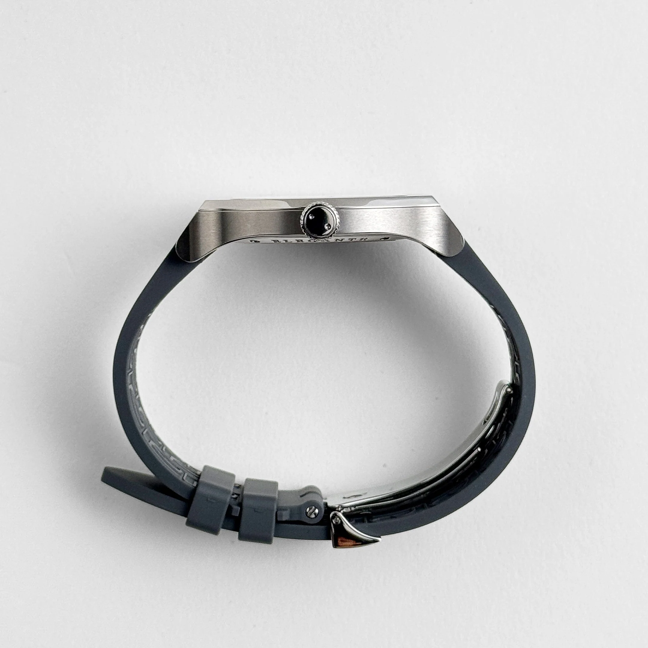 F.P.Journe Élégante 48 Ref. ELHT Titanium Luminescent White Dial (2024)