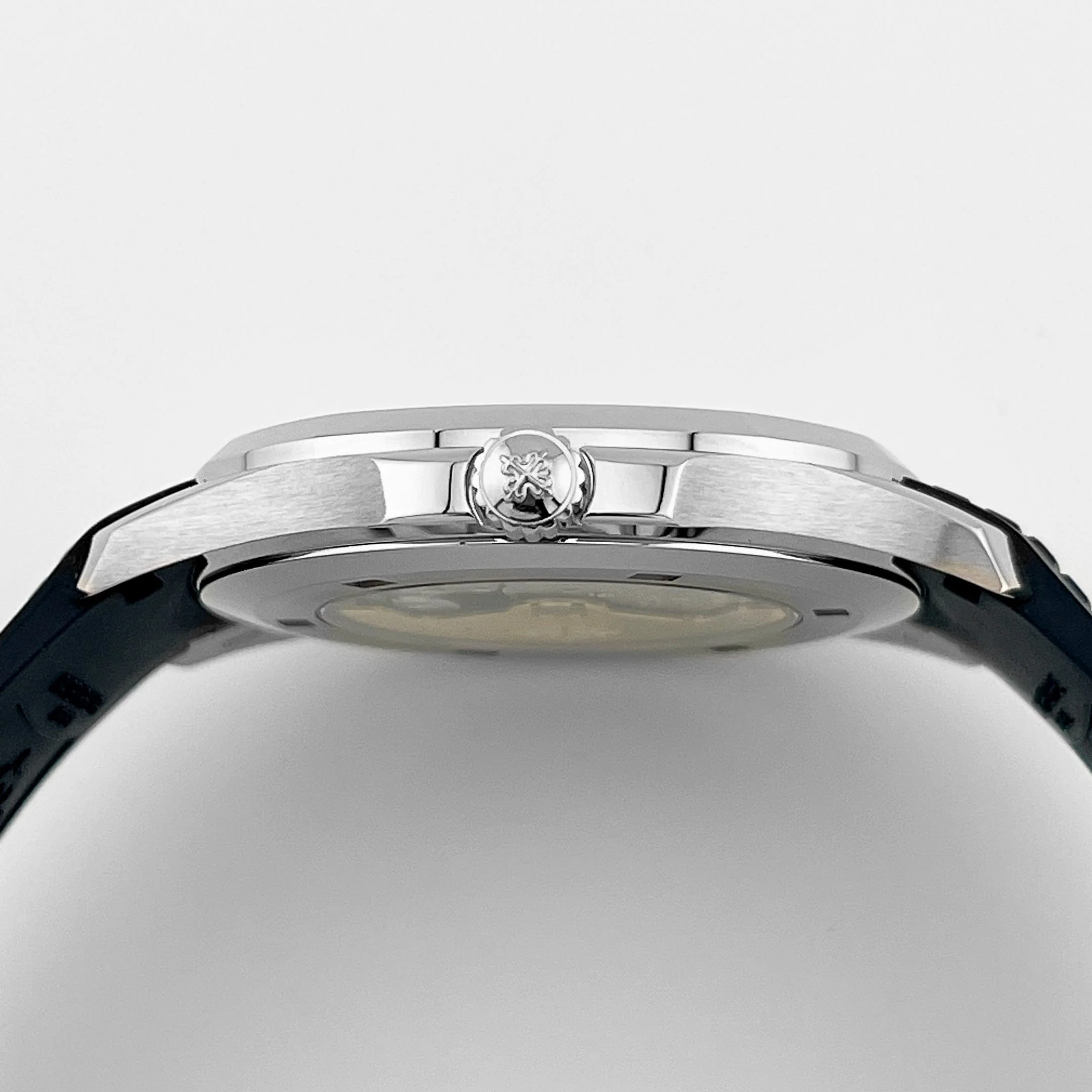 Patek Philippe Aquanaut 5168G-001 White Gold Blue Dial (2019)