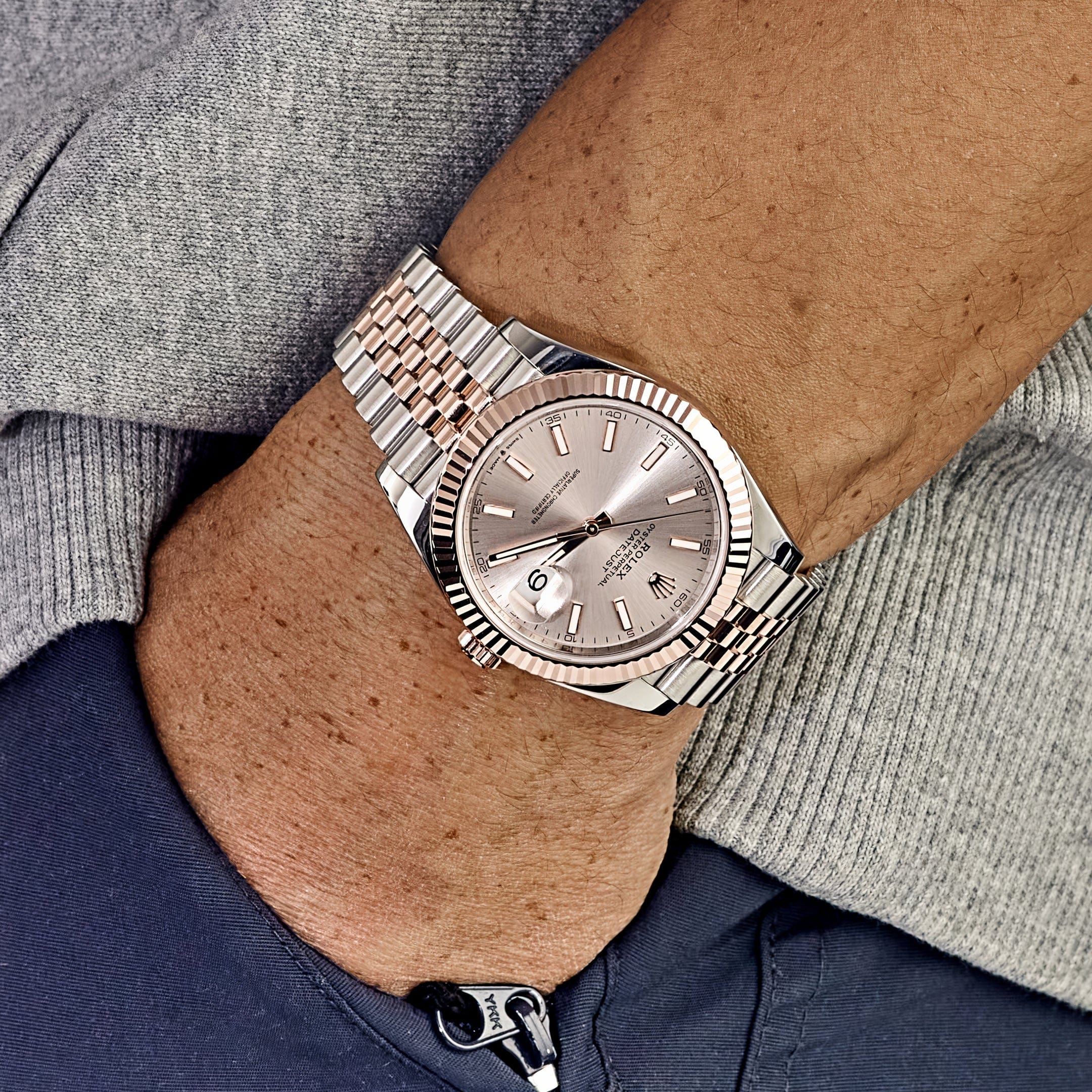 Rolex Datejust 41 126331 Rose Gold Stainless Steel Sundust Dial Jubilee (2024)