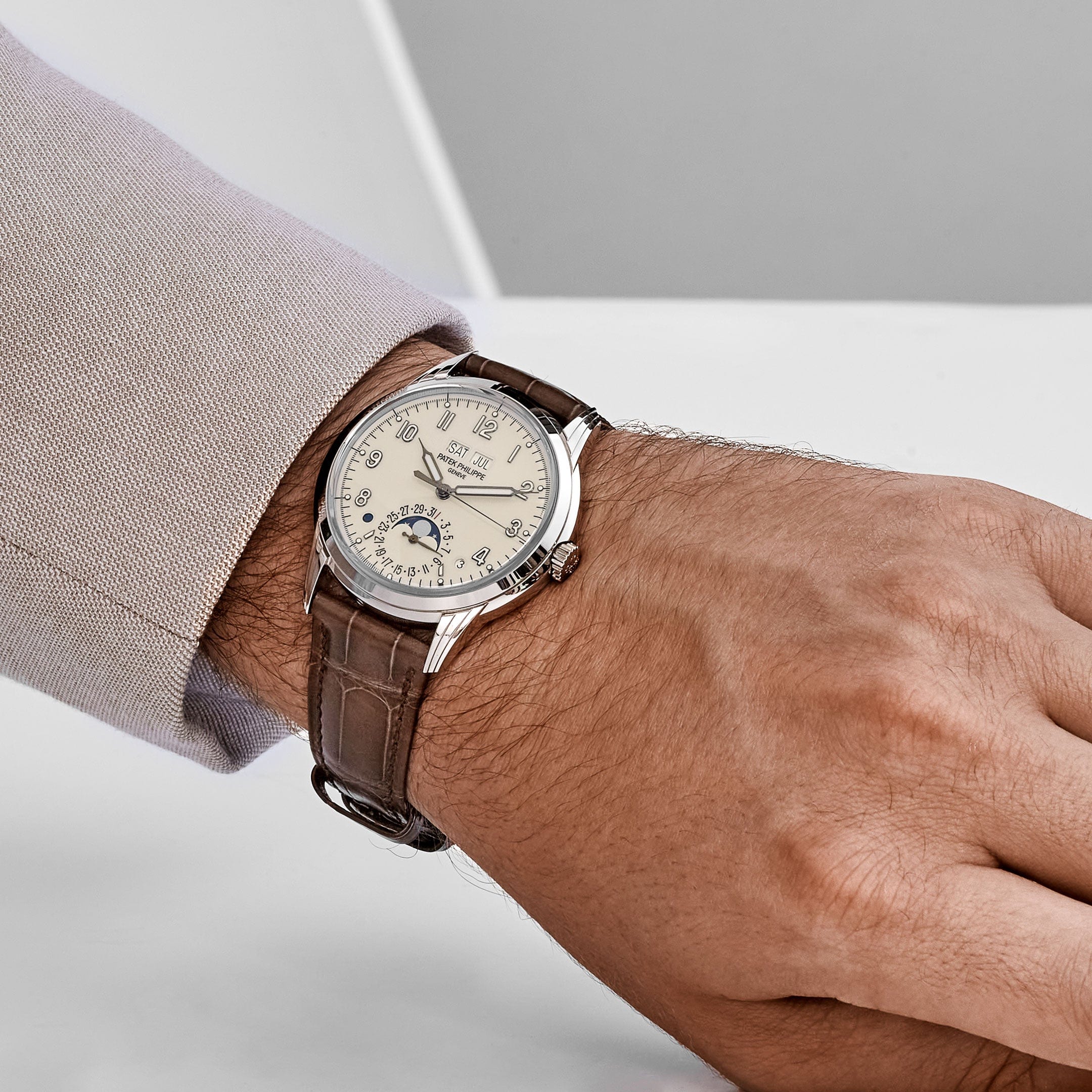 Patek Philippe Grand Complications 5320G-001 Perpetual Calendar White Gold Ivory Dial