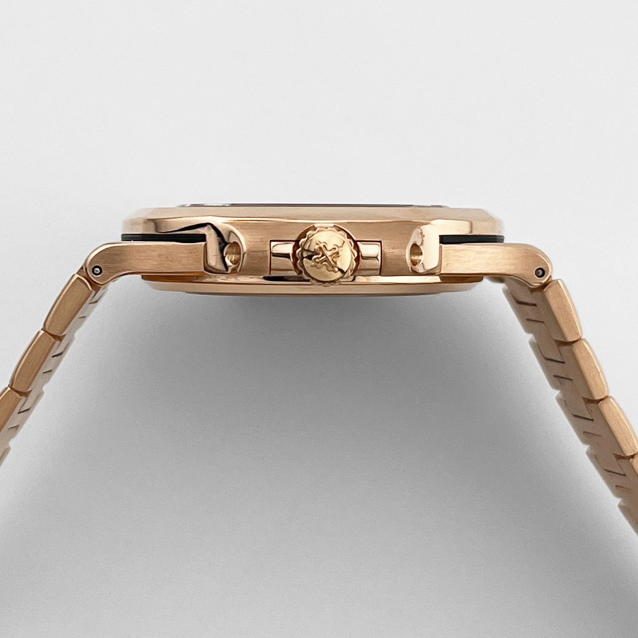 Patek Philippe Nautilus 5711/1R-001 Rose Gold Brown Dial (2015)