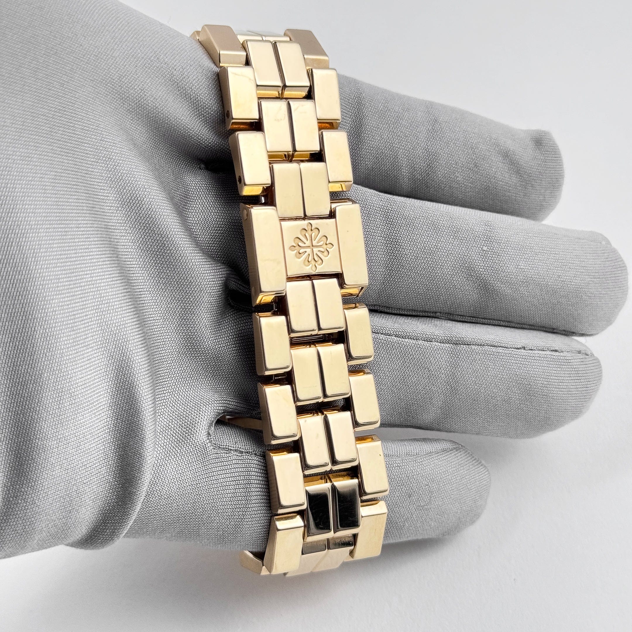 Patek Philippe Aquanaut 5066/1J Yellow Gold Black Dial (2003)