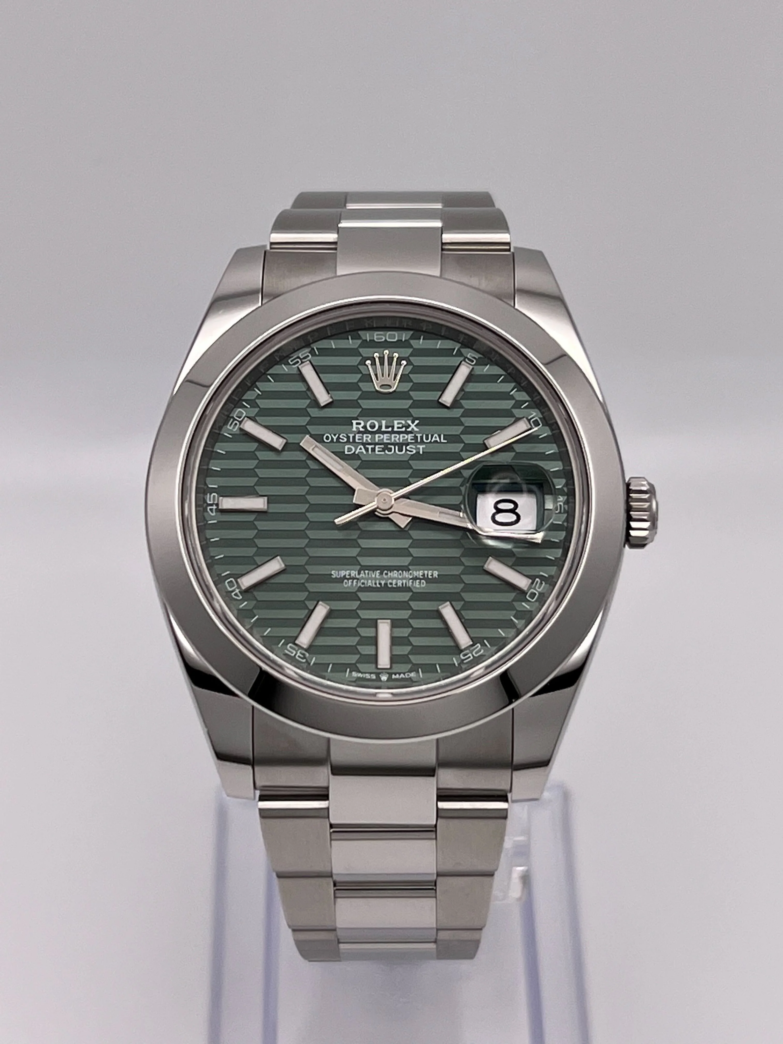 Rolex Datejust 41 126300 Stainless Steel Green Motif Dial Oyster