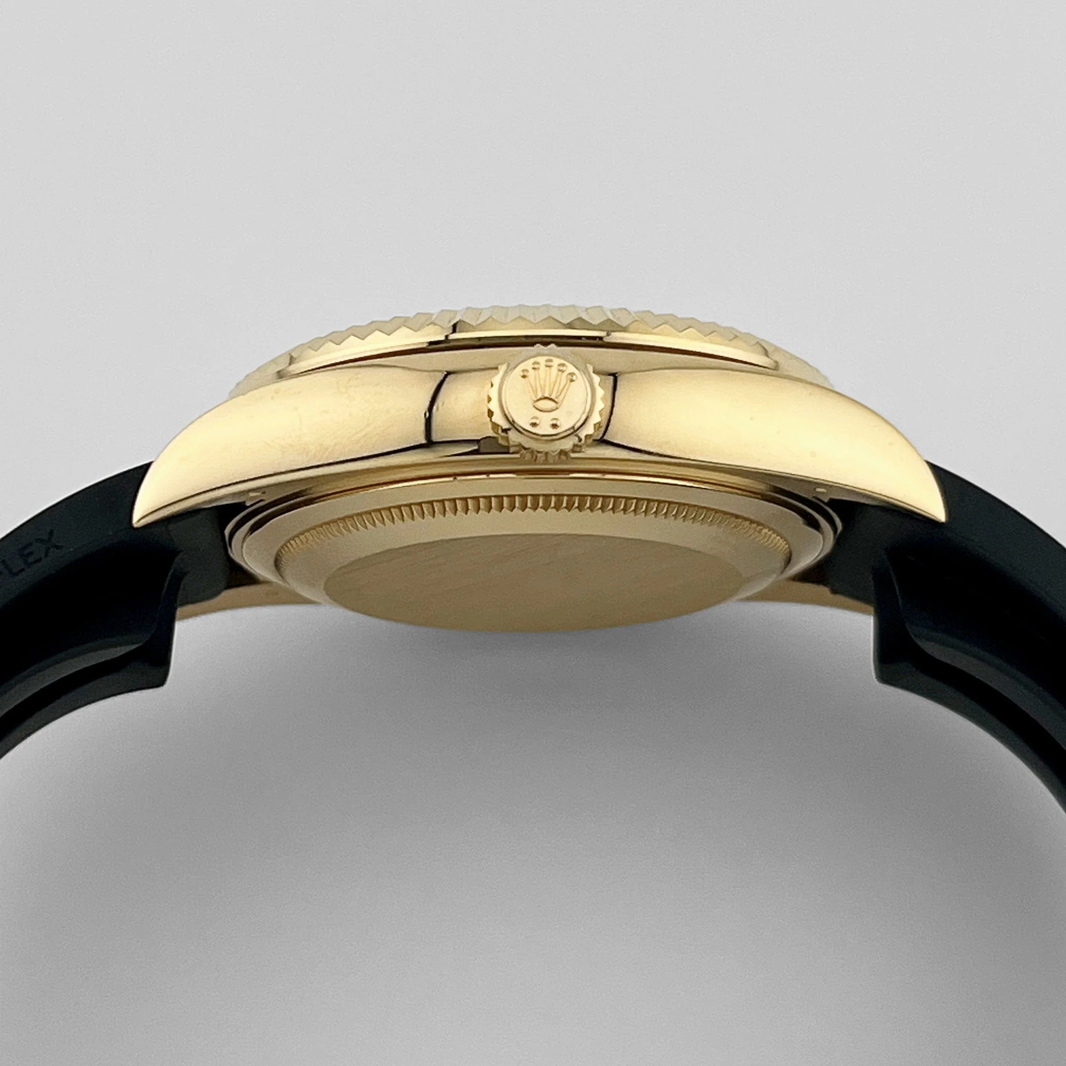 Rolex Sky-Dweller 326238 Yellow Gold Bright Black Dial (2022)