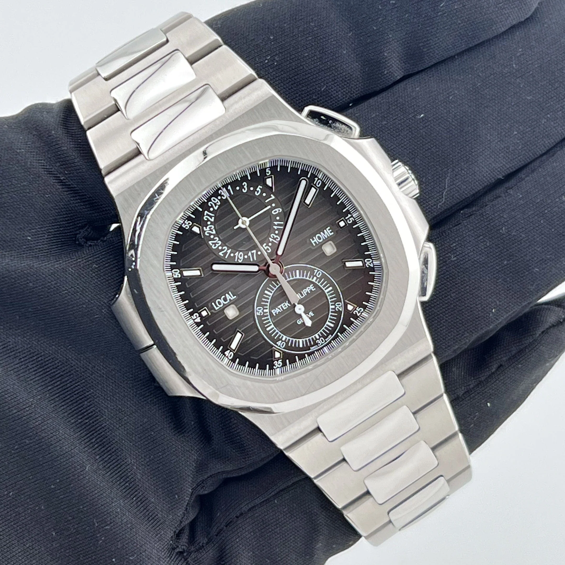 Patek Philippe Nautilus 5990/1A-001 Travel Time Chronograph (2018)
