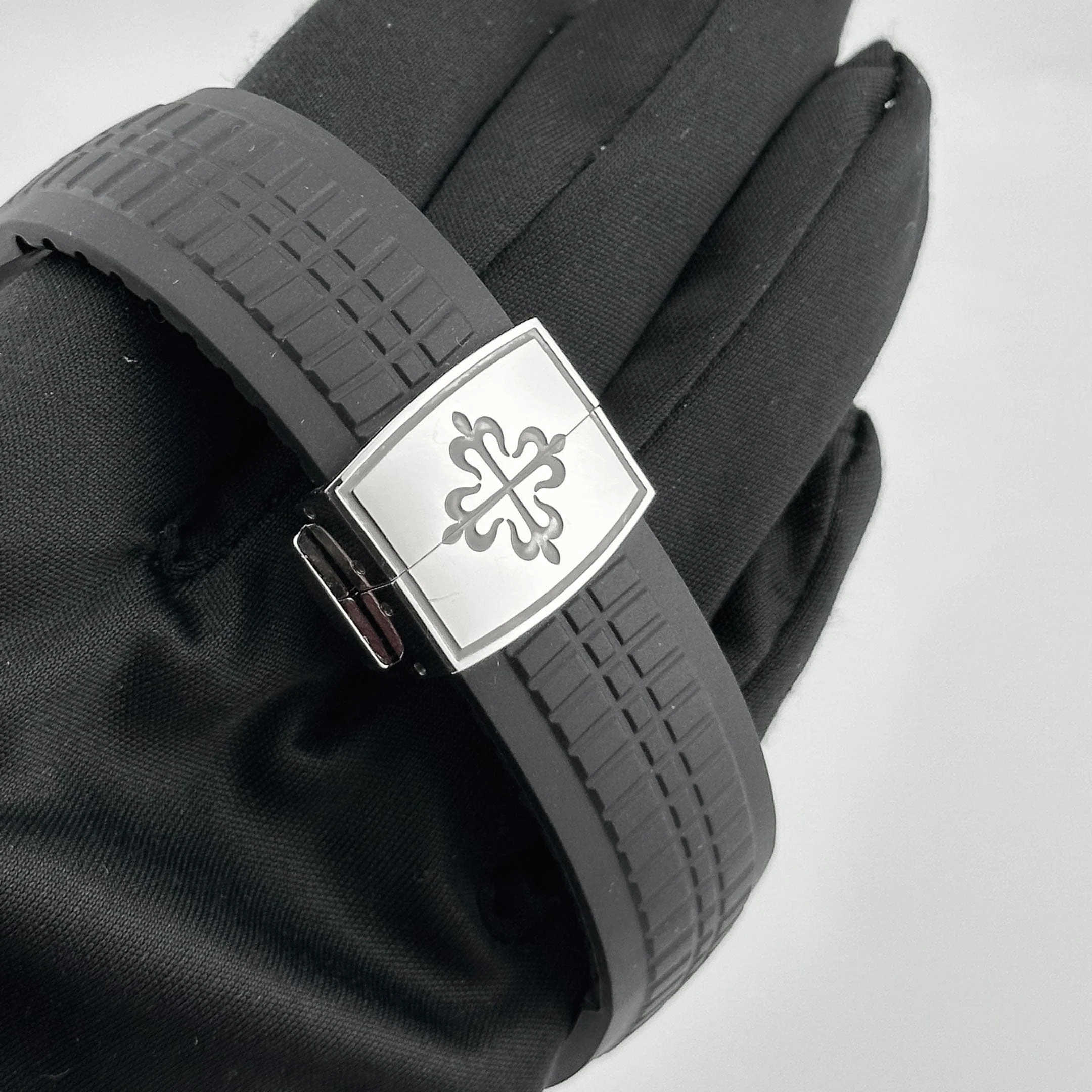 Patek Philippe Aquanaut 5164A-001 'Travel Time' Stainless Steel Black Dial (2022)