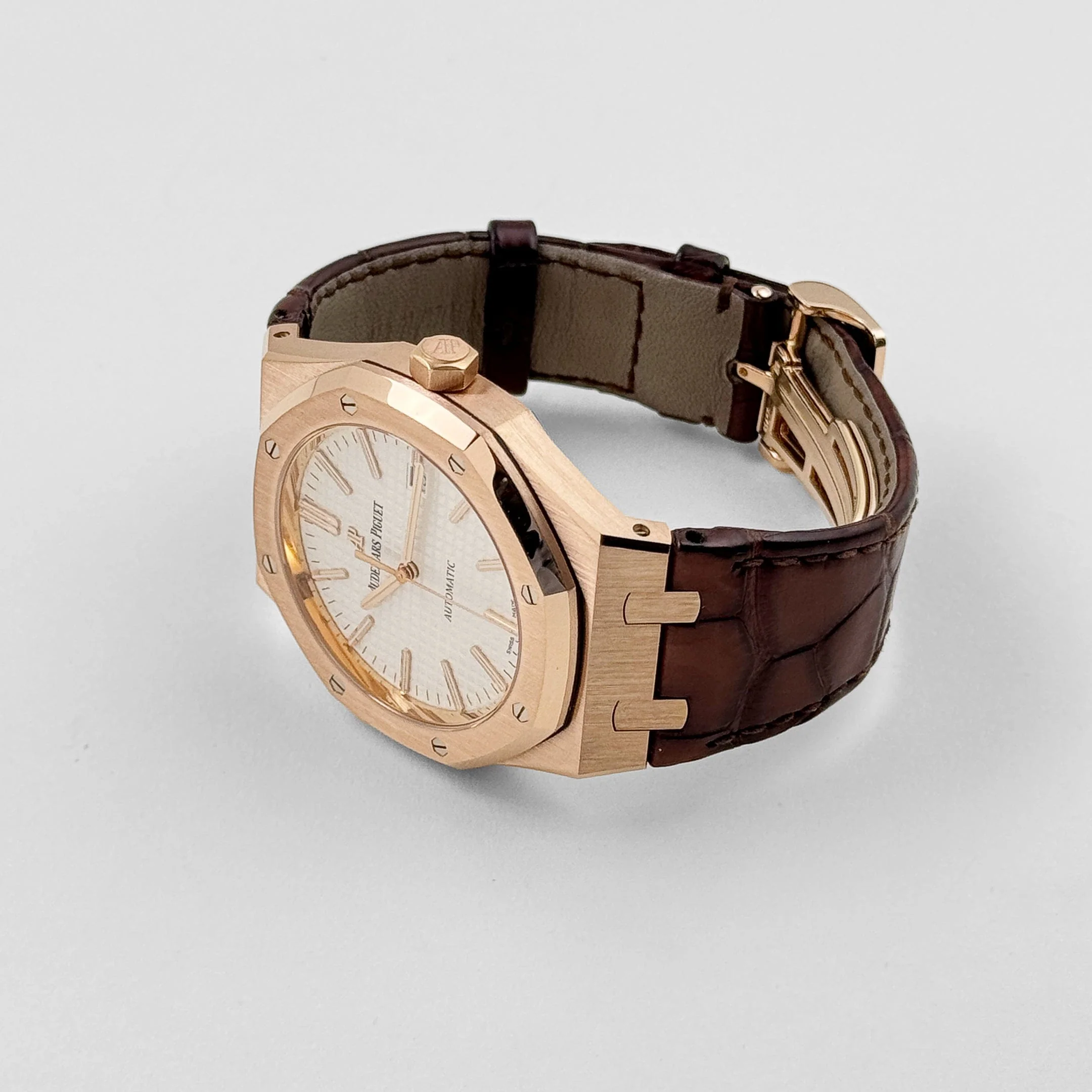 Audemars Piguet Royal Oak 15400OR.OO.D088CR.01 Selfwinding Rose Gold Silver Dial