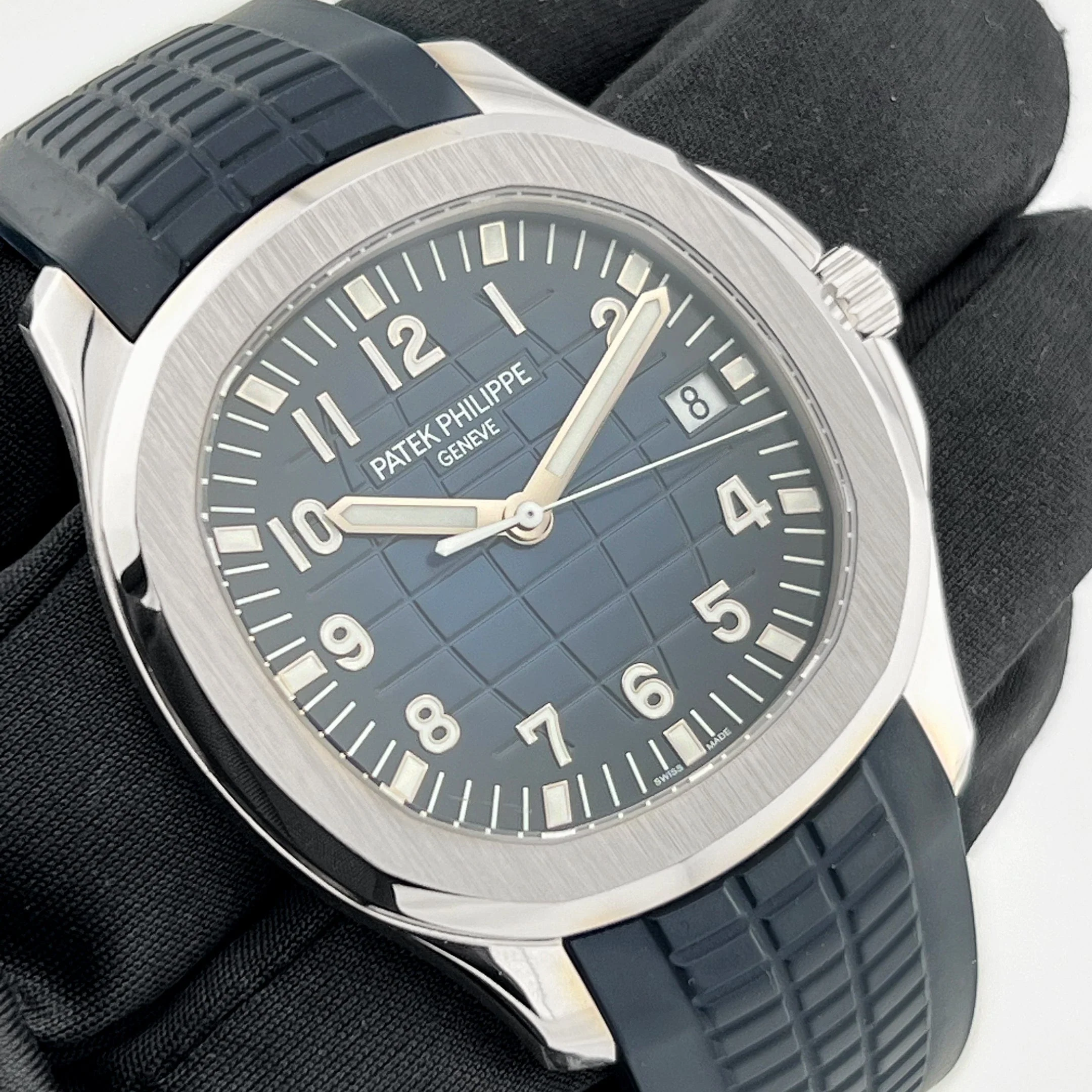 Patek Philippe Aquanaut 5168G-001 White Gold Blue Dial (2019)