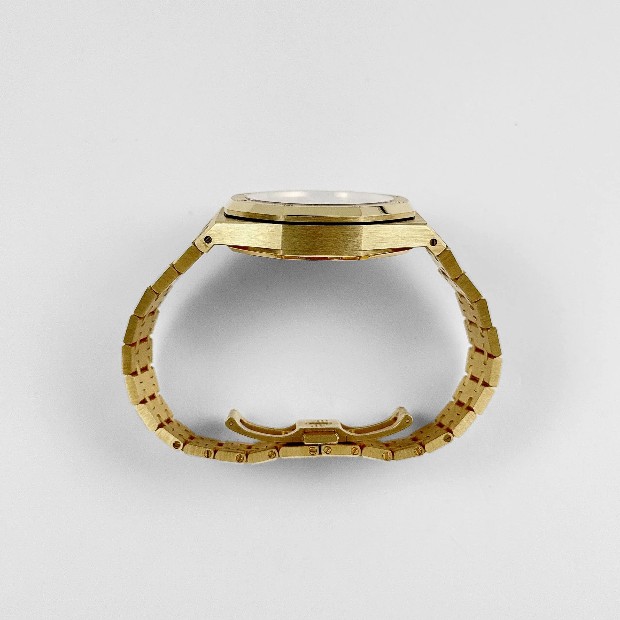 Audemars Piguet Royal Oak 26320BA.OO.1220BA.02 Chronograph Yellow Gold Blue Dial (2016)