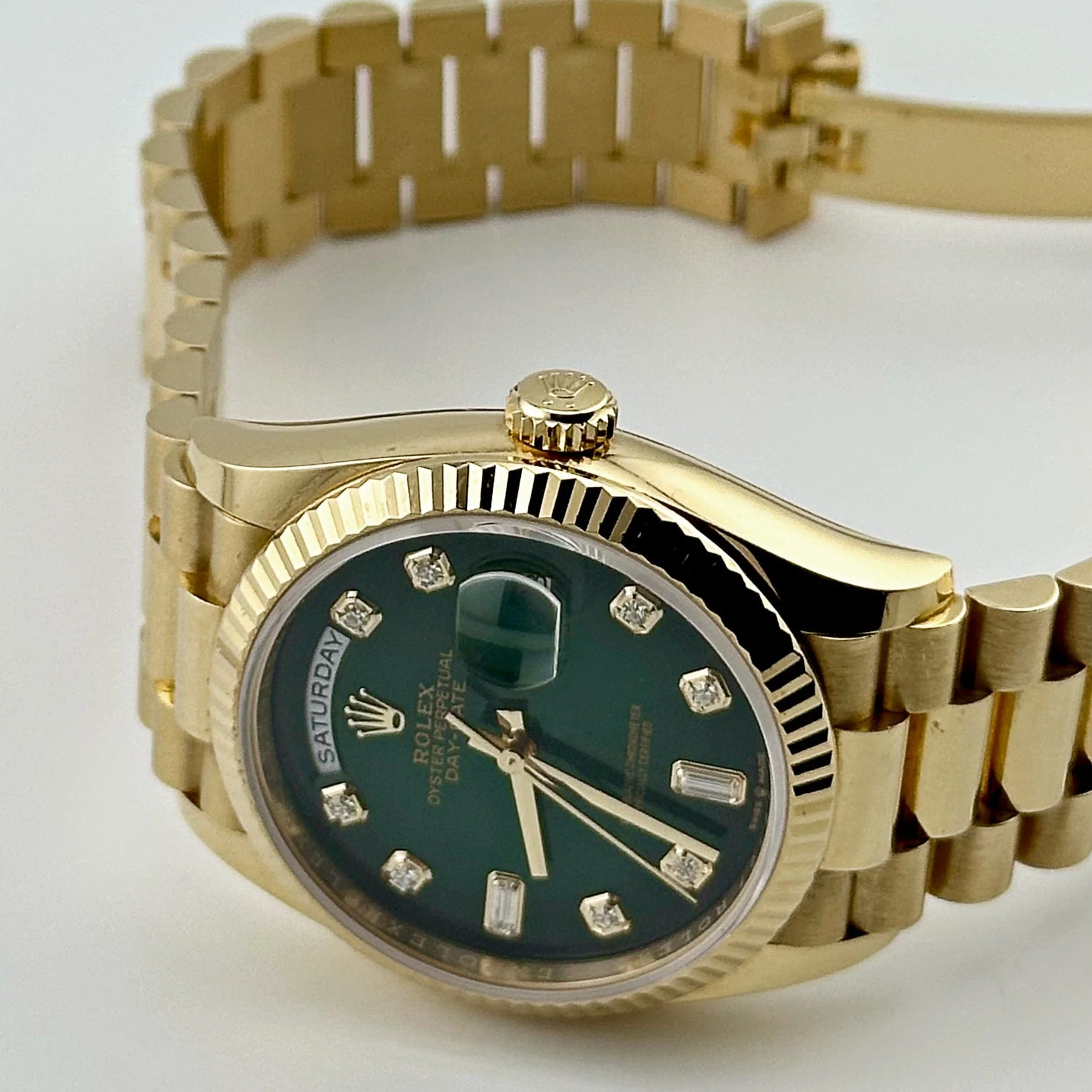 Rolex Day-Date 36 128238 Yellow Gold Green Diamond Dial (2024)