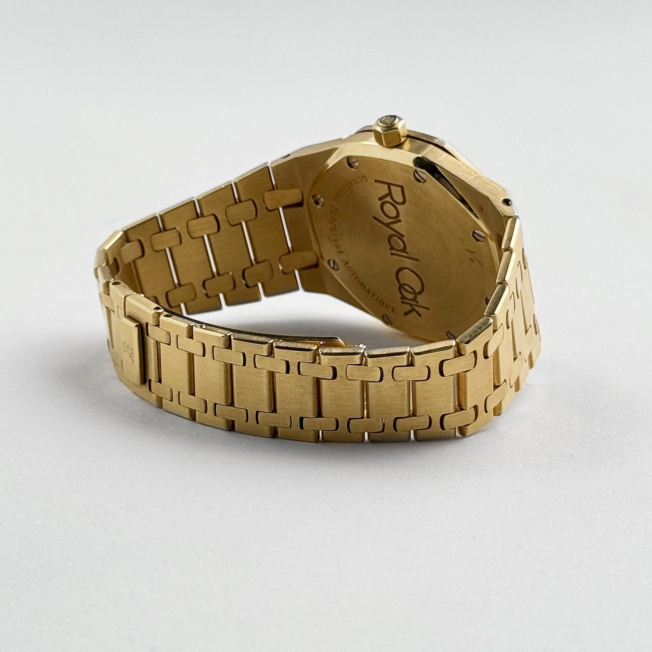 Audemars Piguet Royal Oak Perpetual Calendar 25654BA.OO.0944BA.01 Yellow Gold Gold Dial (1989)