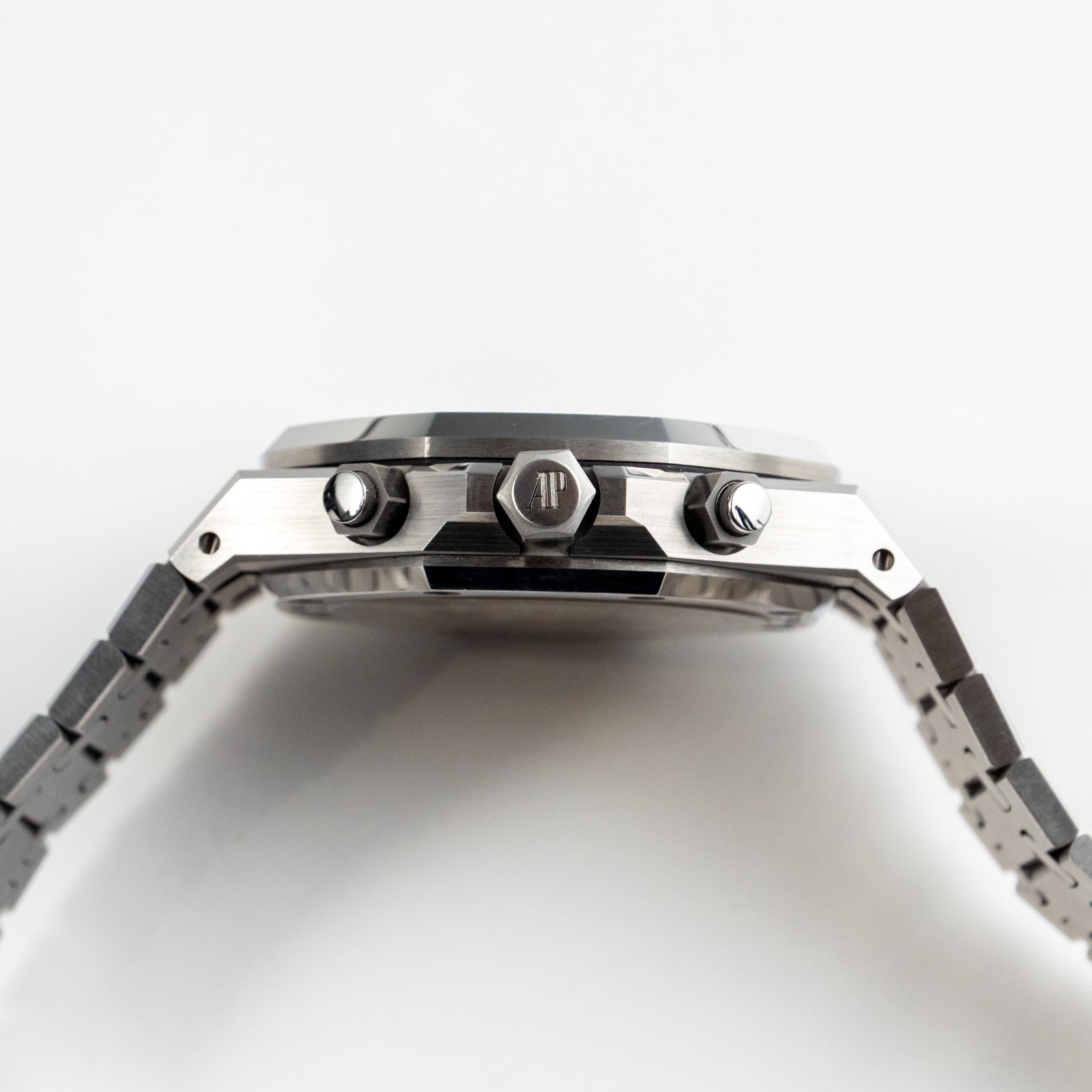 Audemars Piguet Royal Oak 26240ST.OO.1320ST.07 Chronograph Stainless Steel Silver-Toned Dial (2024)