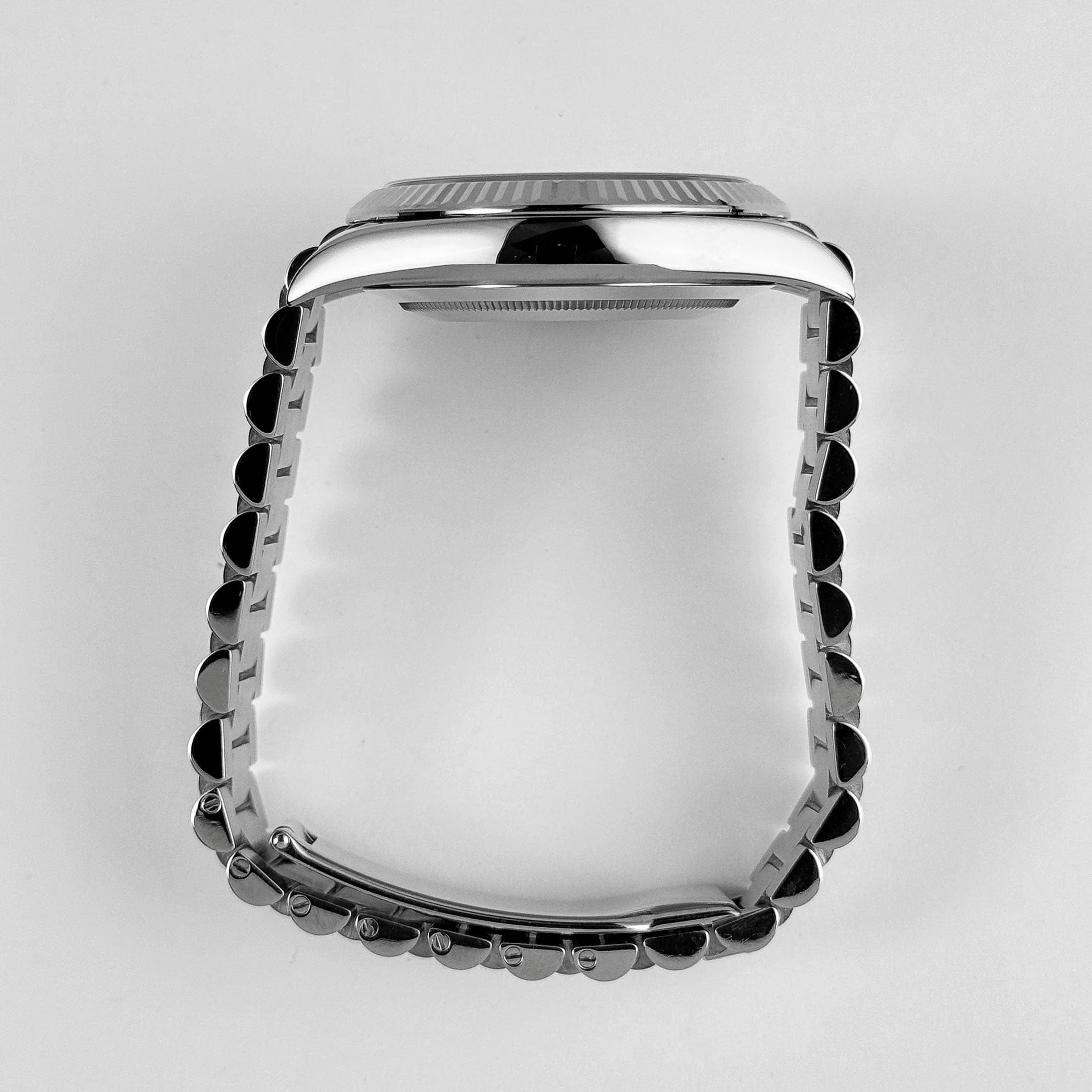 Rolex-Day Date 40 228239 White Gold Silver Stripe Motif Dial (2018)