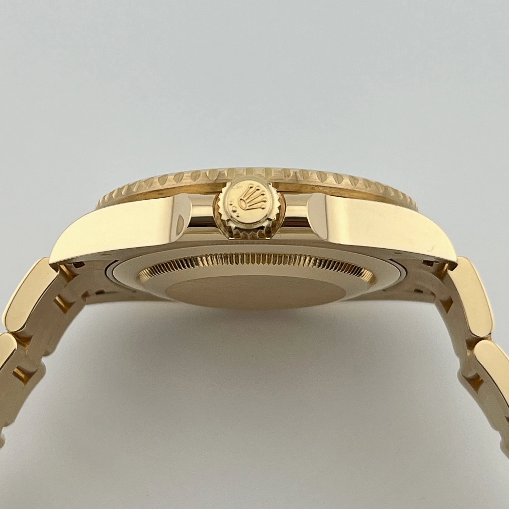 Rolex GMT-Master II 116718LN Yellow Gold Green Dial Black Bezel (2006)