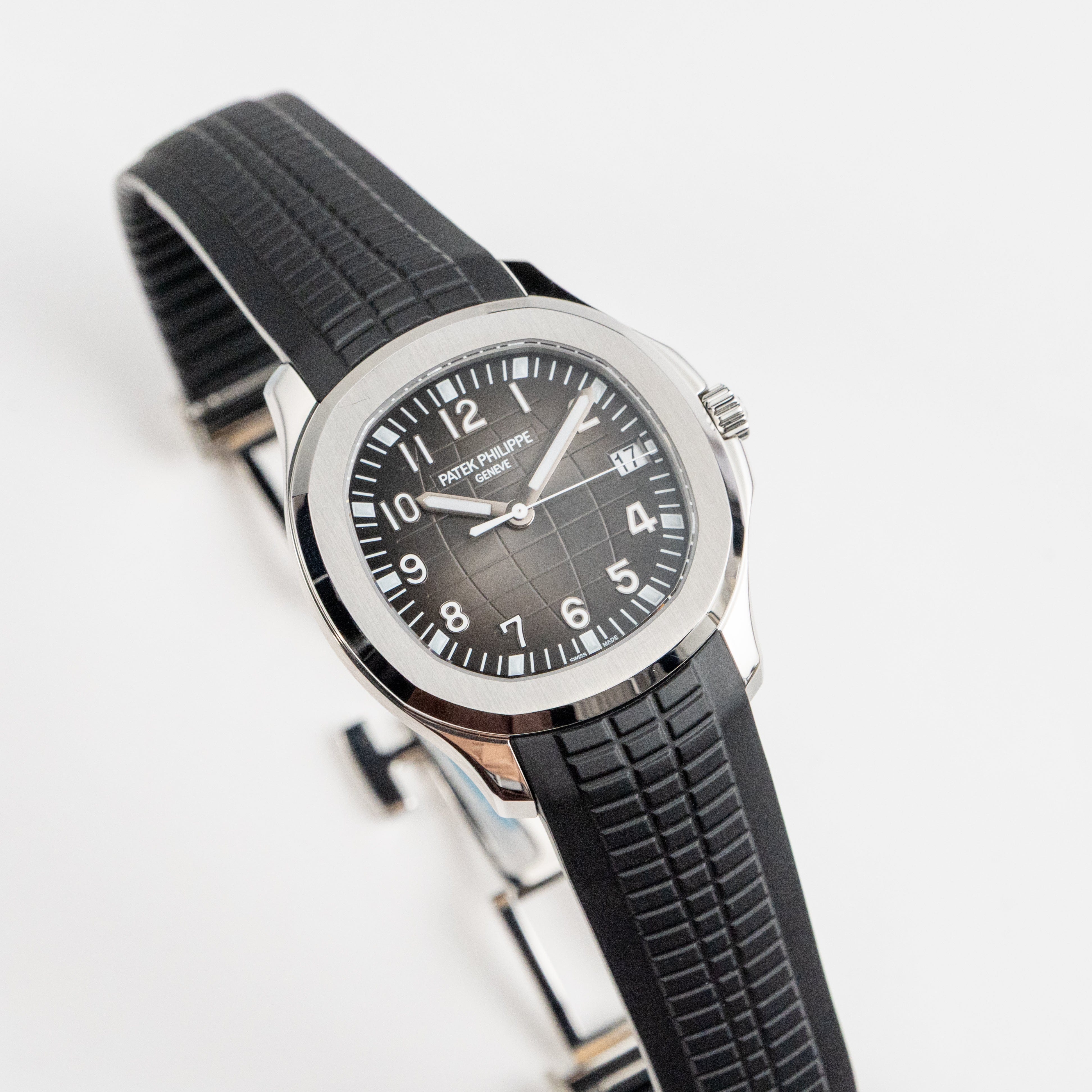 Patek Philippe Aquanaut 5167/1A-001 Stainless Steel Black Dial (2022)