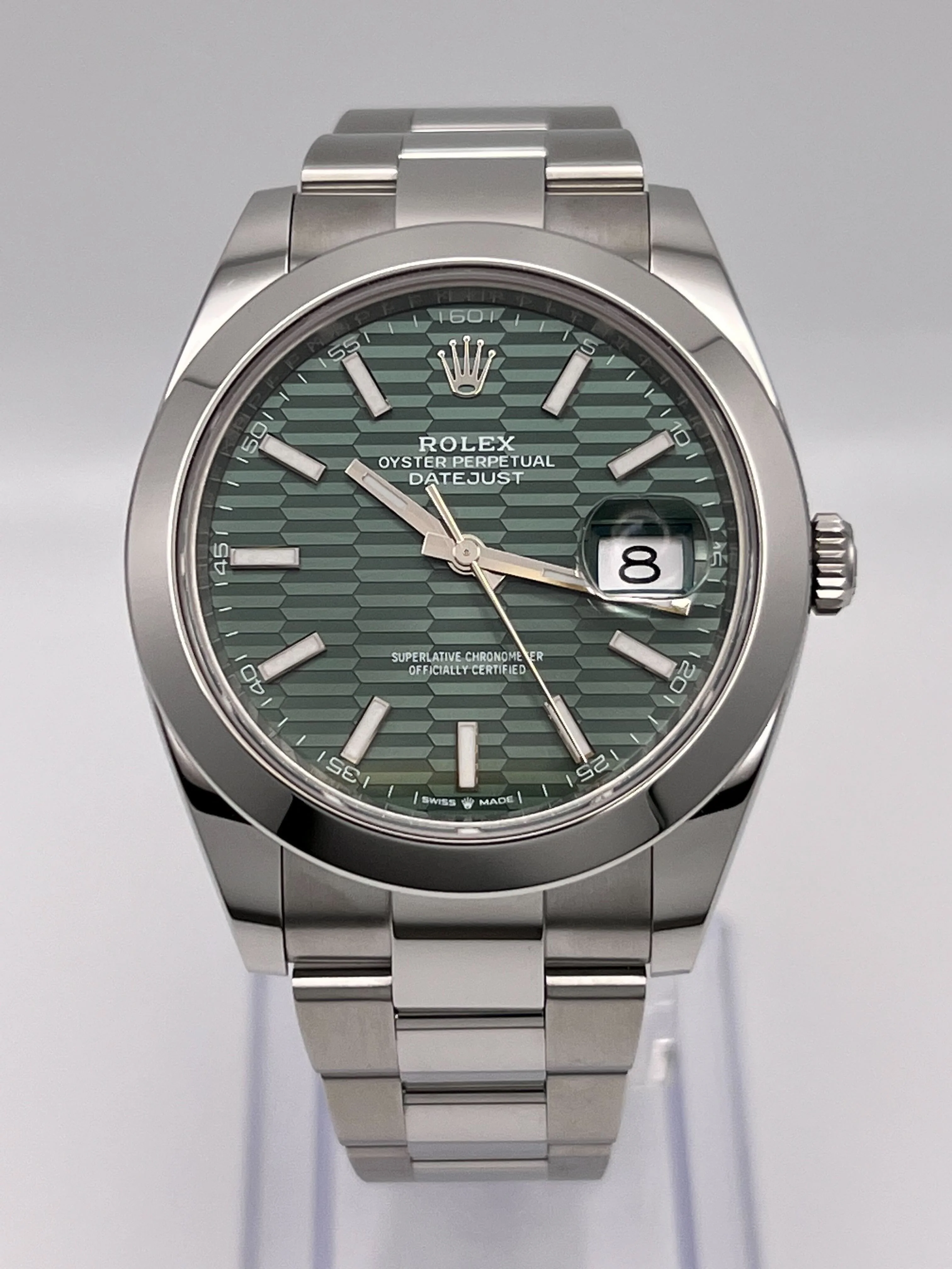 Rolex Datejust 41 126300 Stainless Steel Green Motif Dial Oyster