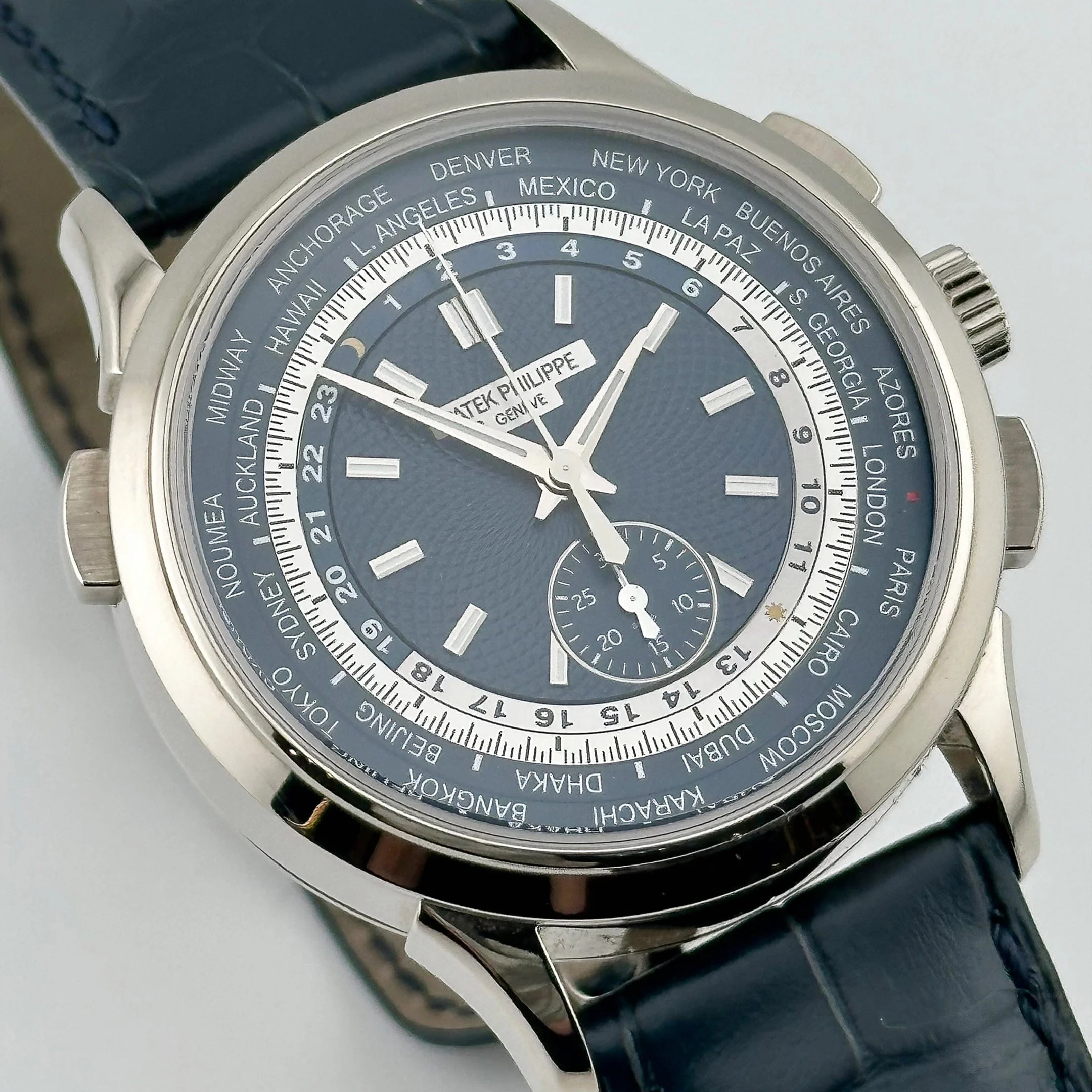 Patek Philippe Complications 5930G-010 World Time Flyback Chronograph White Gold Blue Dial (2022)