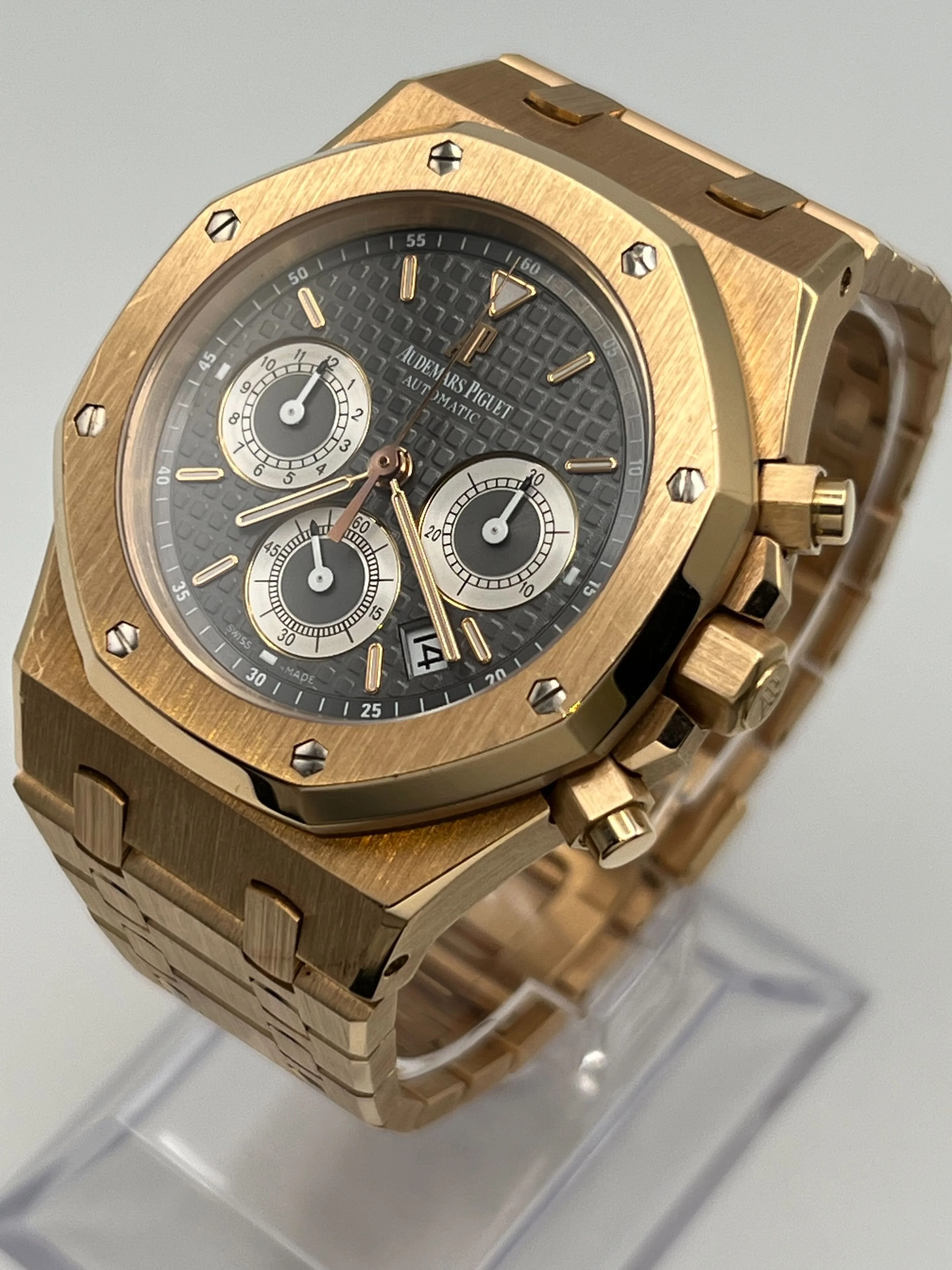 Audemars Piguet Royal Oak 26022OR.OO.D098CR.02 Chronograph Rose Gold Grey Dial
