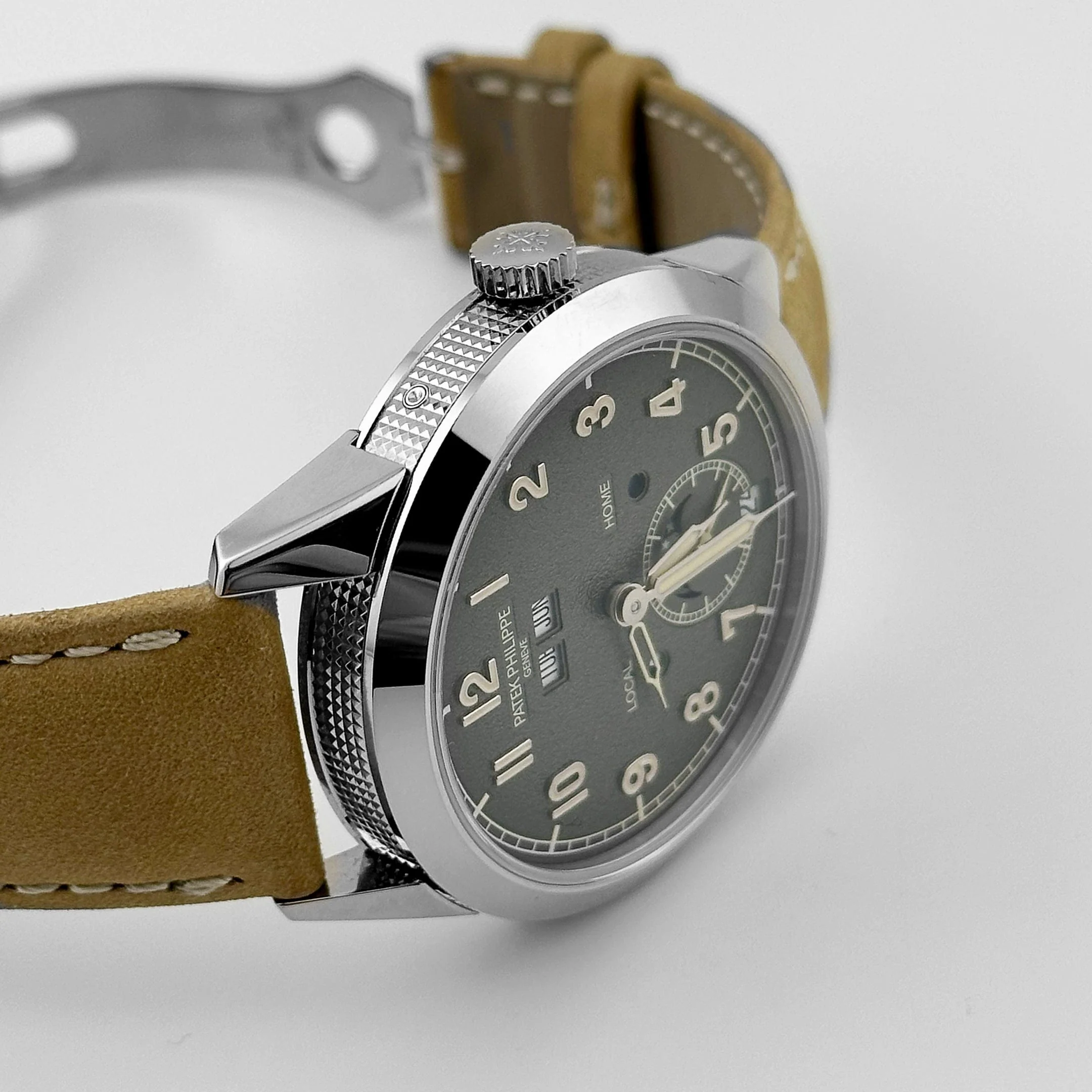 Patek Philippe Complications 5326G-001 White Gold Grey Dial (2024)