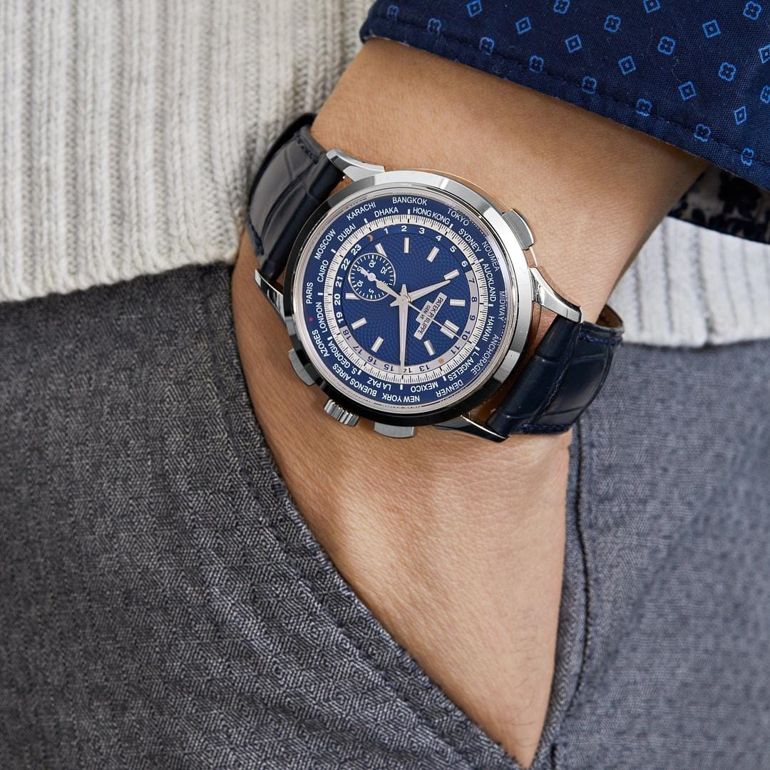 Patek Philippe Complications 5930G-010 World Time Flyback Chronograph White Gold Blue Dial (2019)
