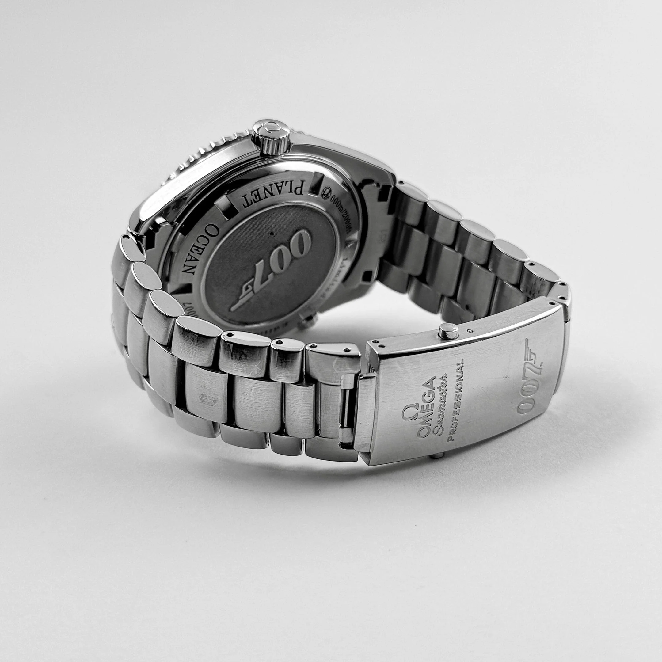 Omega Seamaster Planet Ocean 222.30.46.20.01.001  600m “Quantum of Solace” Black Dial Limited Edition (2008)