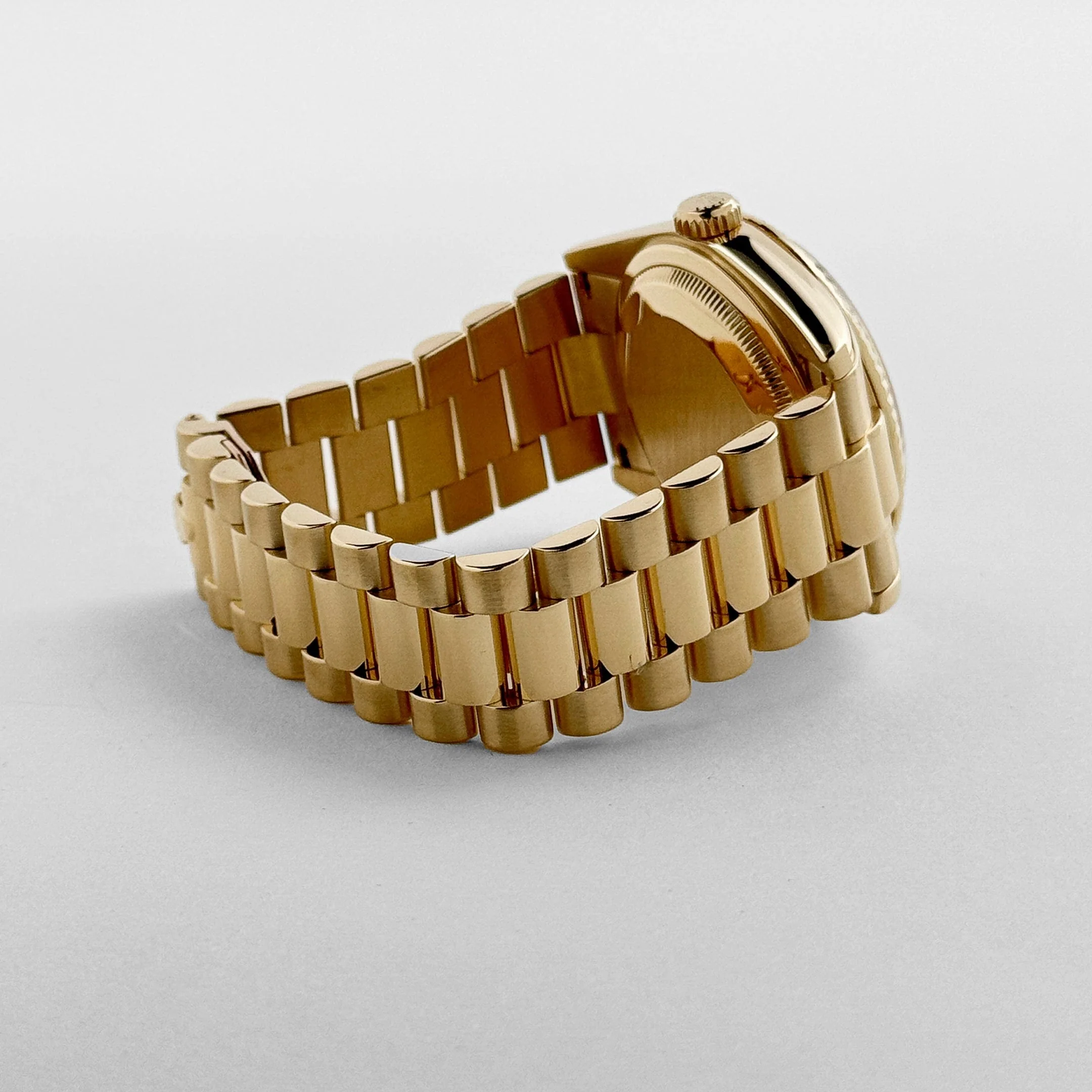 Rolex Day-Date 36 118238 Yellow Gold White Roman Numerals Dial